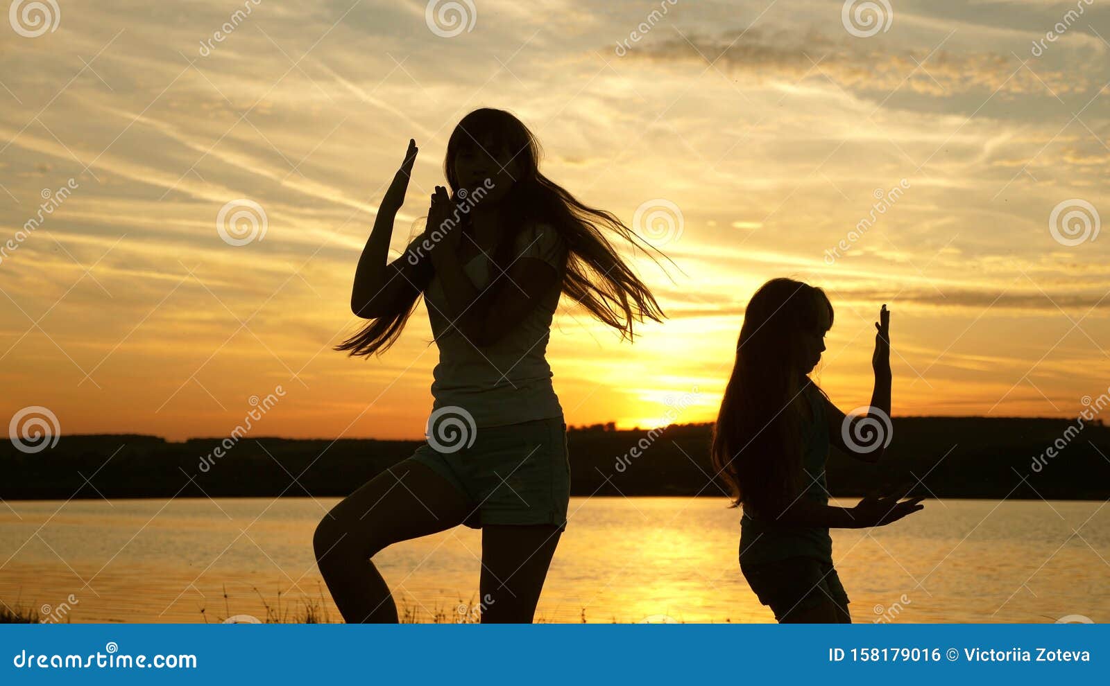 Красивые Фото Танцующих Девушек