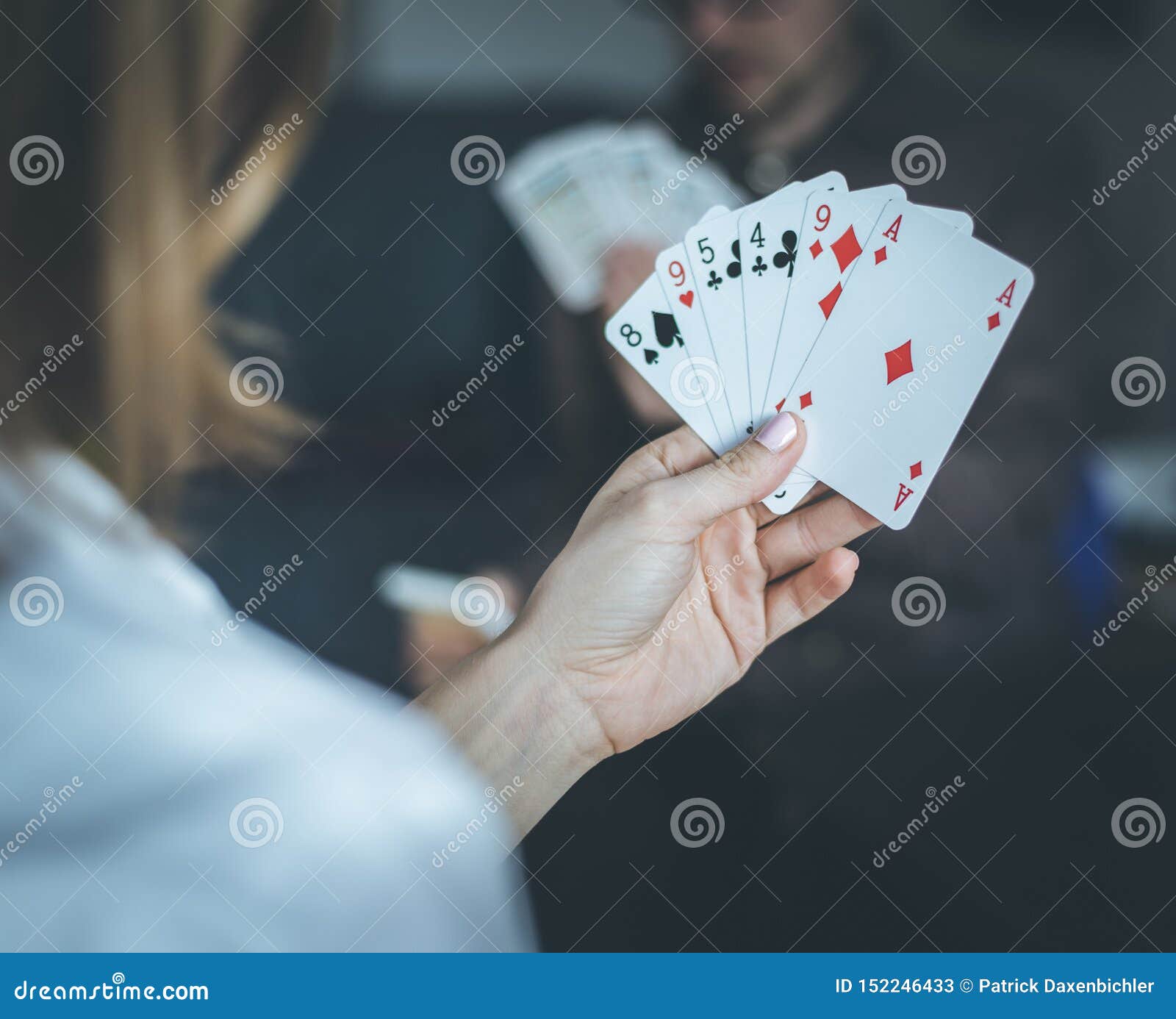Карты с человеком играть фонбет букмекерская контора личный кабинет проблемы