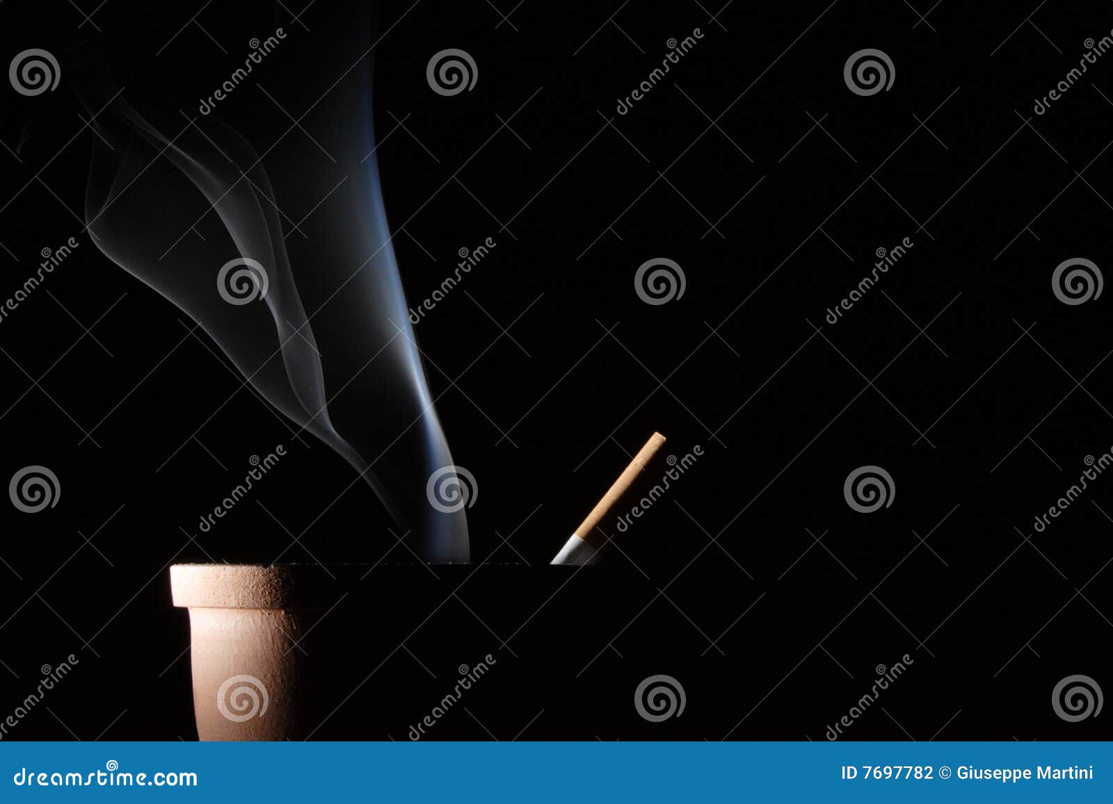 Дым сигарет минус. Звездное небо дым от сигареты. Cigarettes Smoke FX.