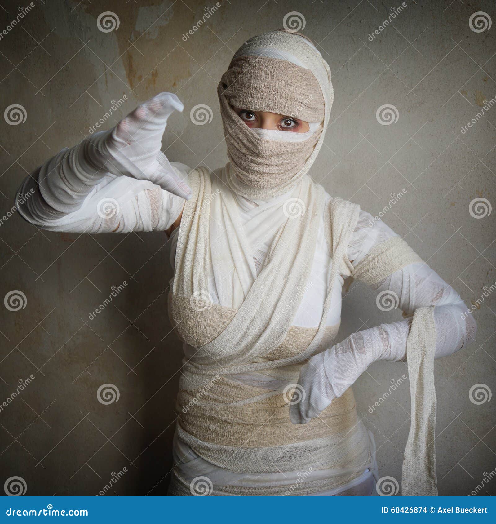 Девушка мумия