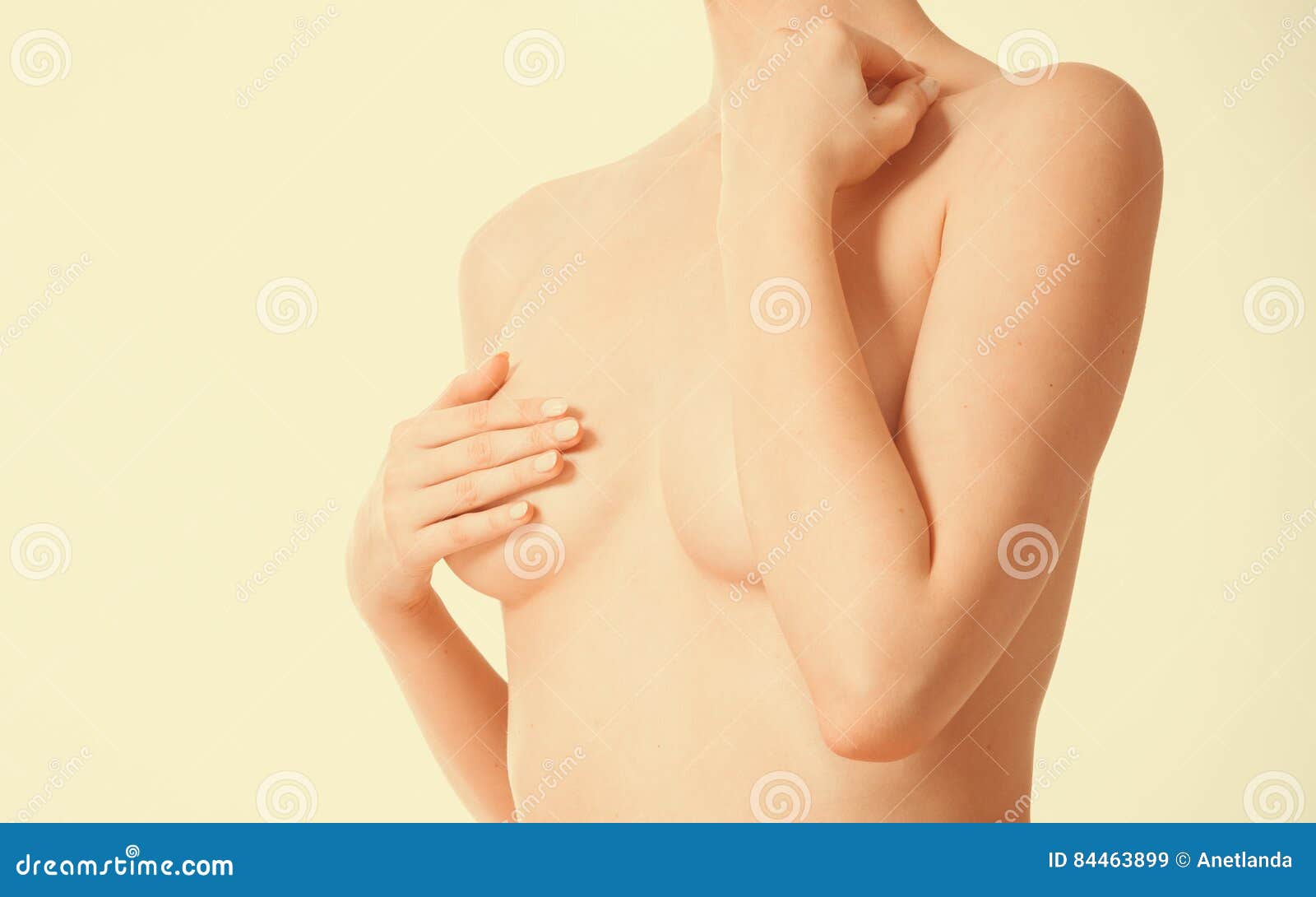 жене груди плечо фото 13