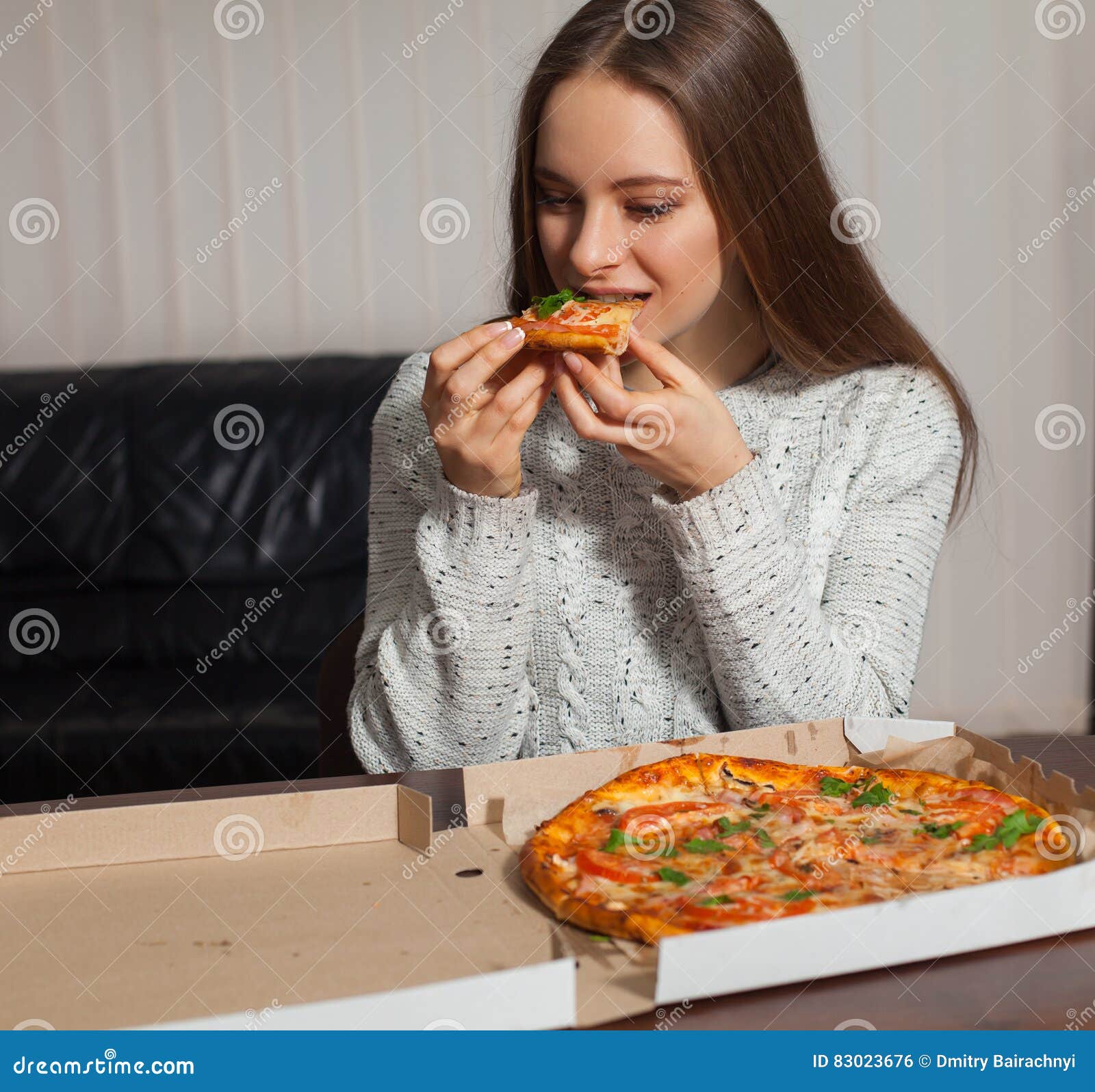 человек ест пиццу фото фото 118