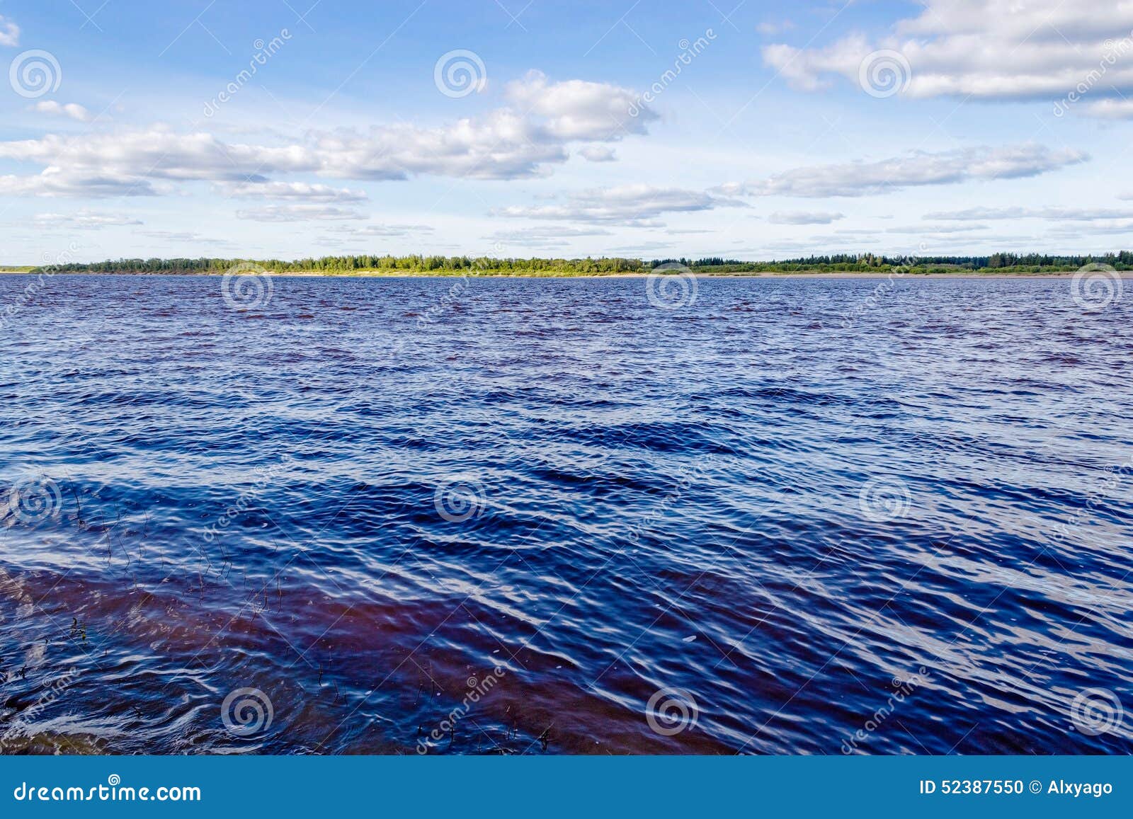 Площадь бассейна северной двины. Северная Двина и белое море. Северная Двина Архангельск. Северная Двина река в белое море. Северная Двина впадает в белое море.