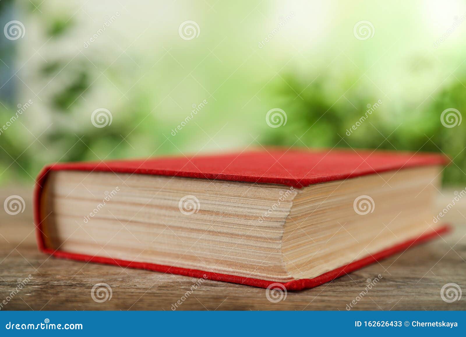 Закрытая книга фон для презентации
