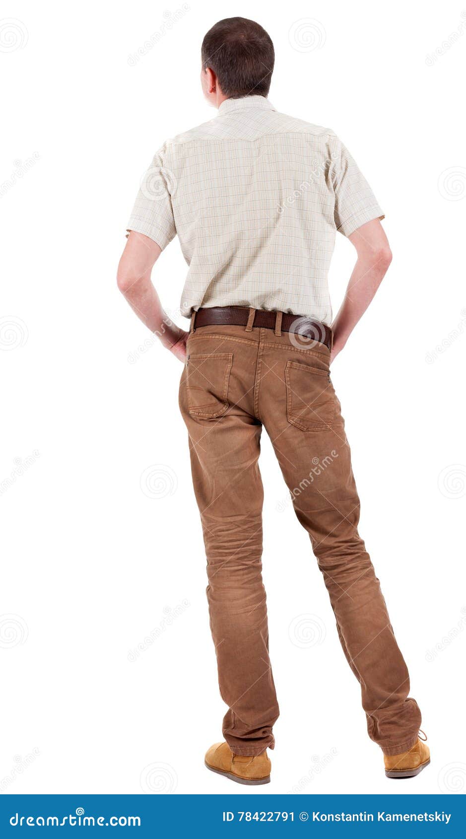 Люди стоящие спиной