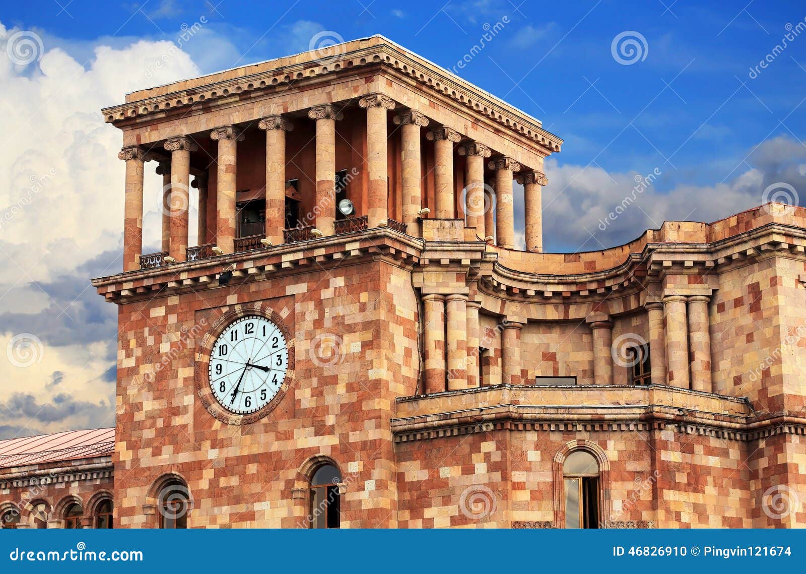 Ереван часовой. Дом радио в Ереване. Часы Ереван. Yerevan government building. Clock Factory Yerevan.