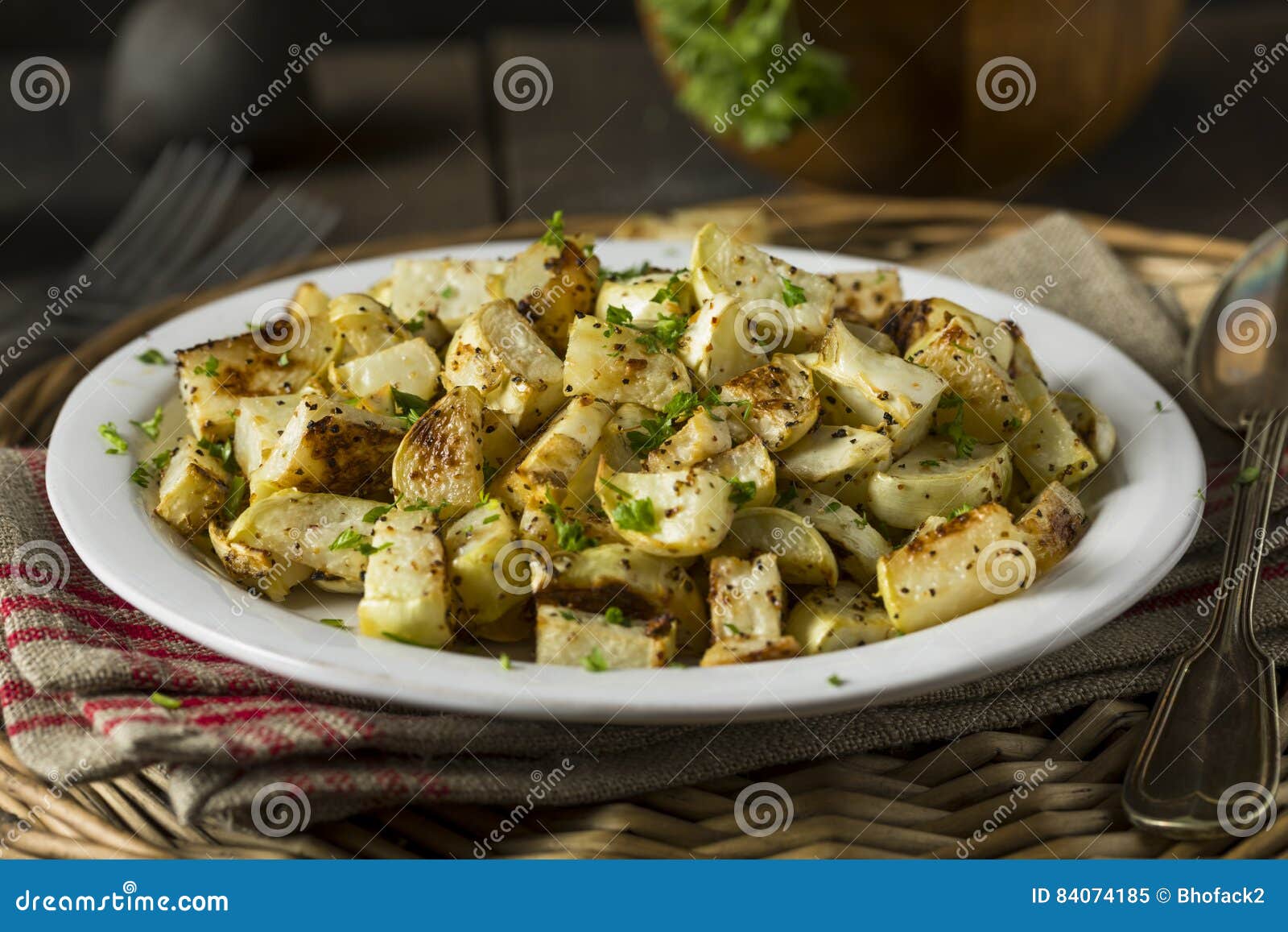 Кабачки на ужин. Кольраби фаршированная. Кольраби жареная рецепты. Кольраби запеченная с мясом. Печенье кольраби.