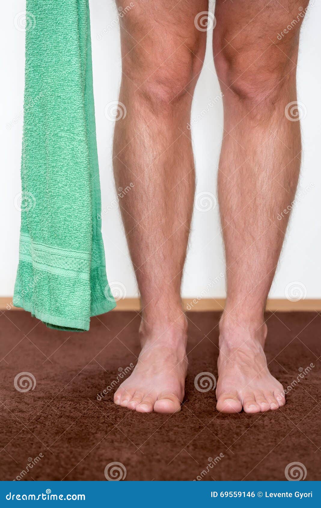 Как выглядят ноги у мужчин. Мужские ноги. Здоровые мужские ноги. Мужская нога спереди.