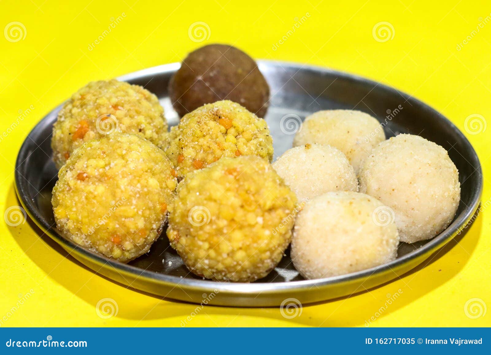 Ладу индийская сладость