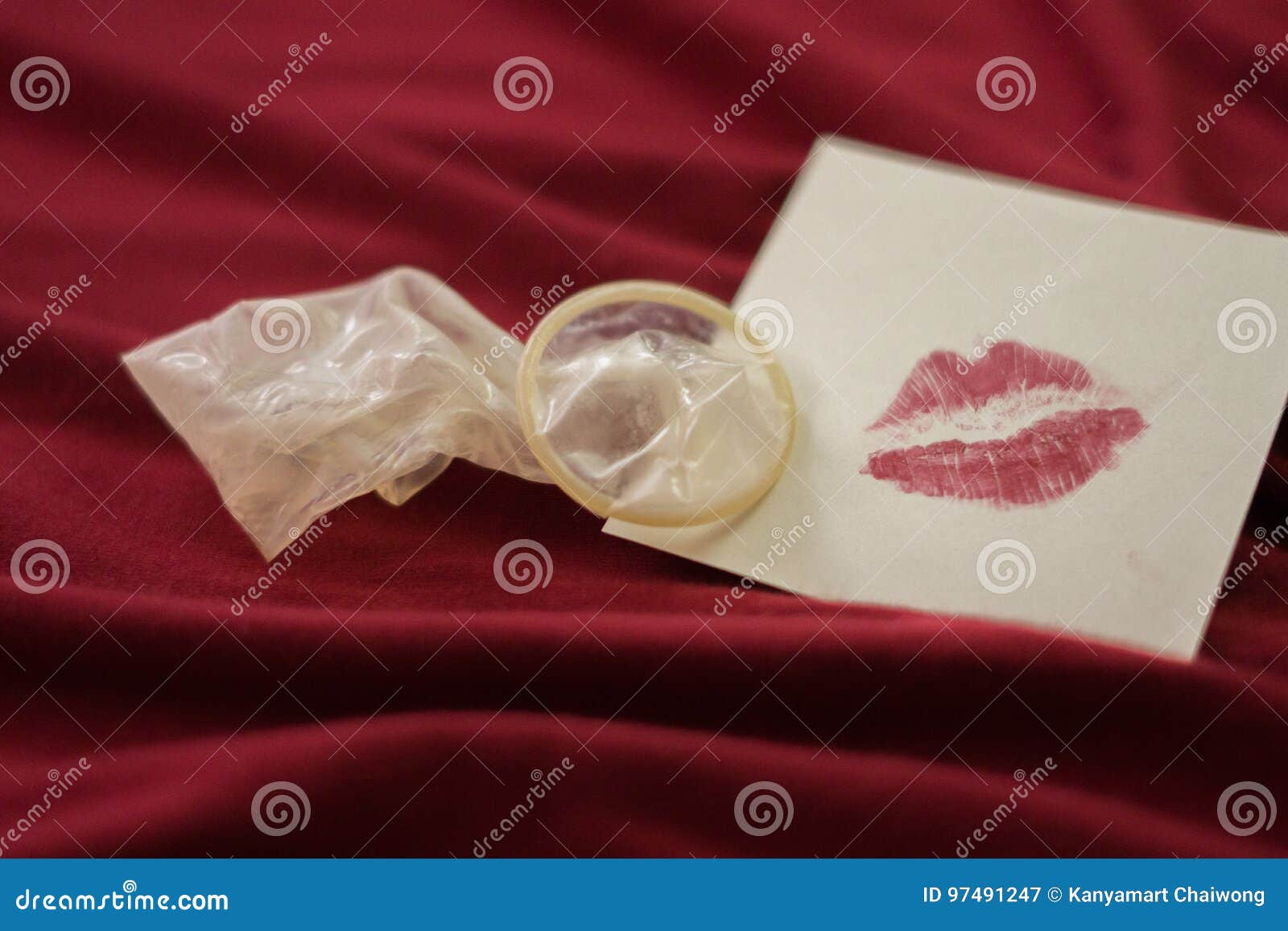 в презервативе была сперма любовника фото 98