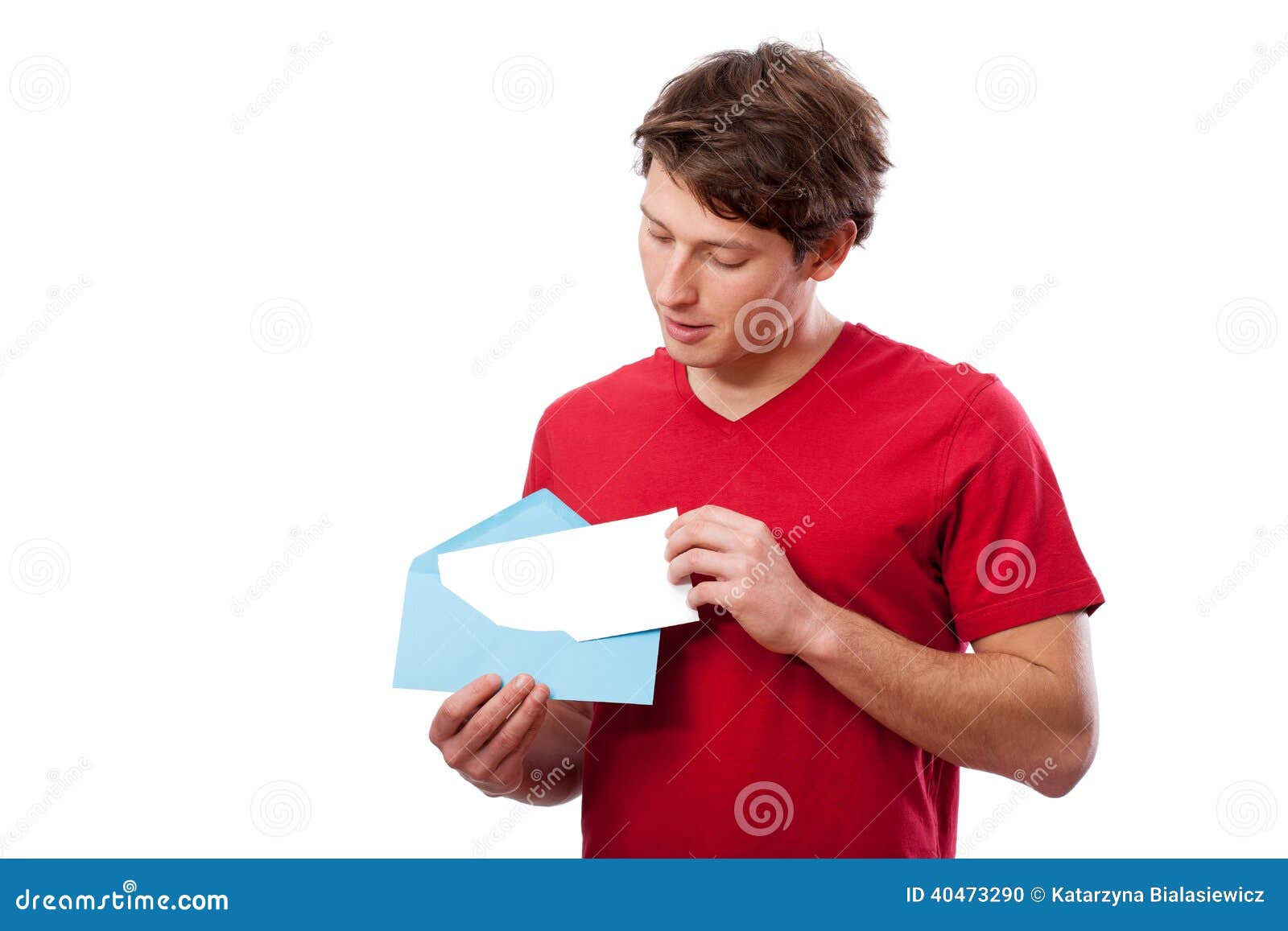 Человек который получает письмо