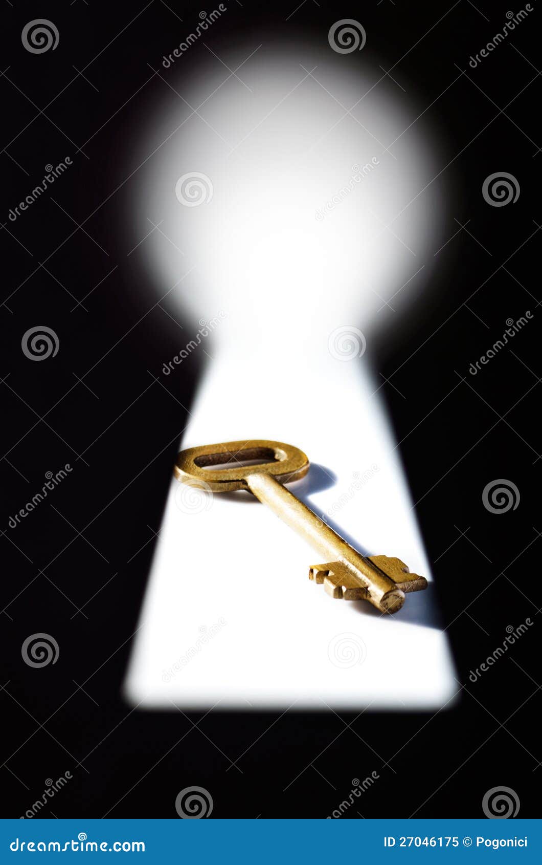 Ключ и замочная скважина картинки