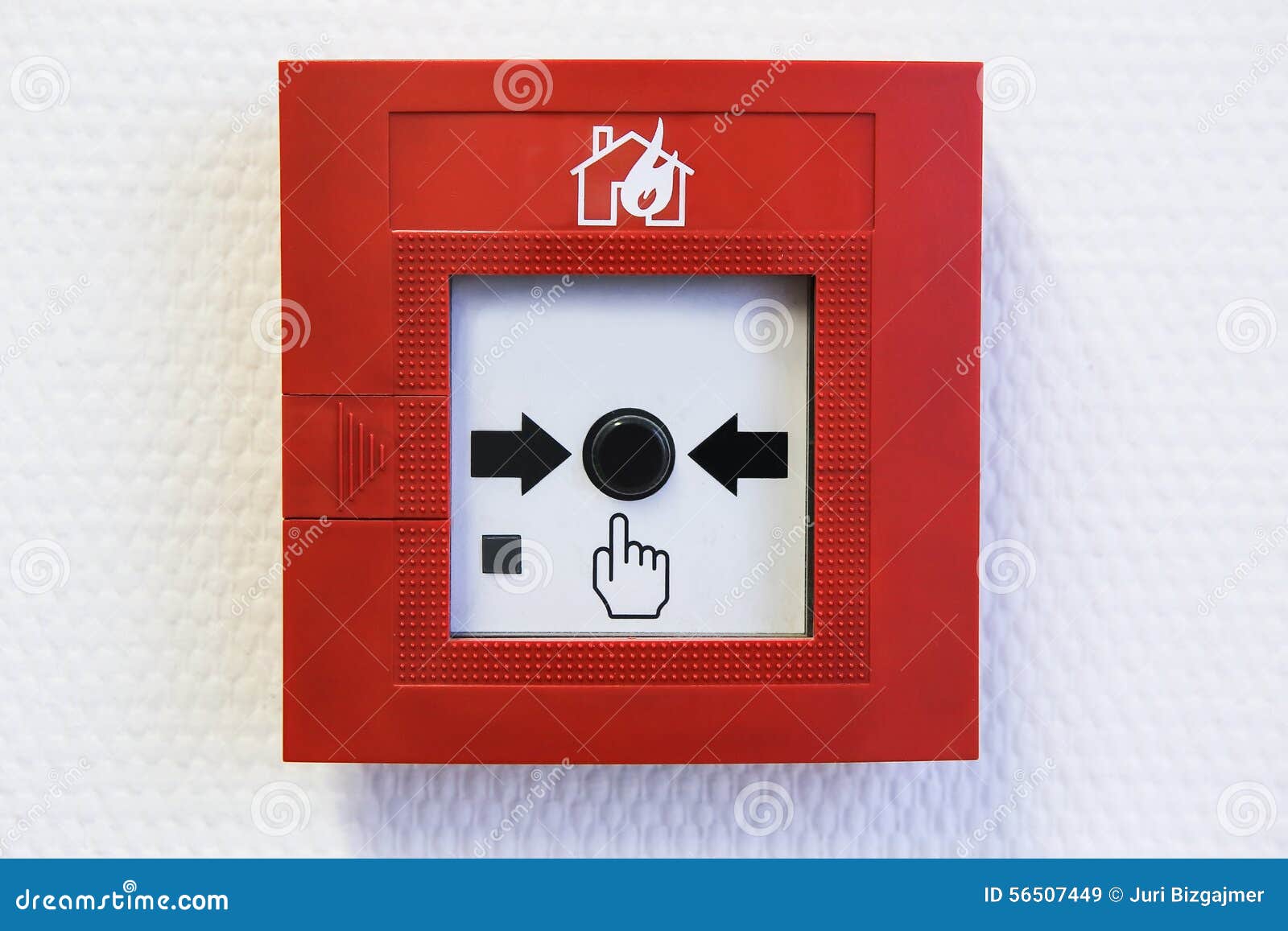 Аварийная пожарная сигнализация. Пожарная сигнализация на стене. Кнопка пожарной сигнализации на стене. Аварийная кнопка пожарной сигнализации. Наклейки на кнопки аварийной пожарной сигнализации.