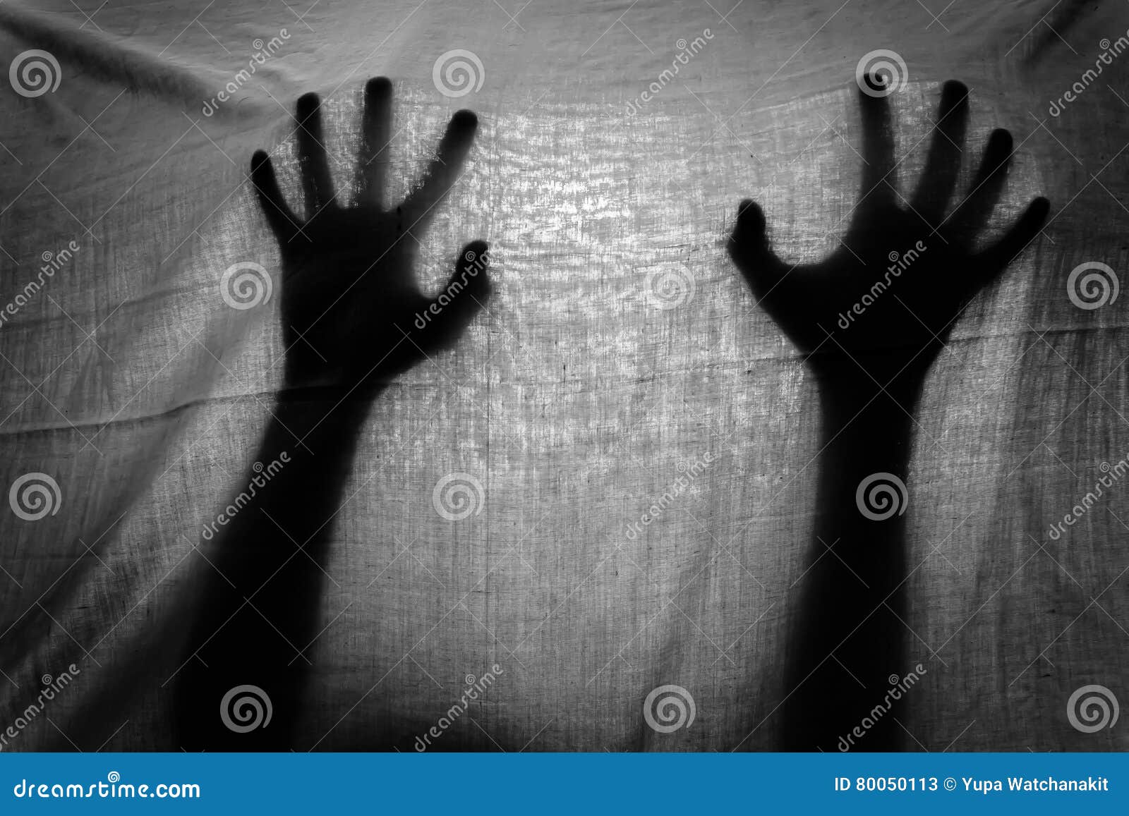 Behind hand. Тень руки человека. Страх руки тени. Тени руками. Тени рук много.
