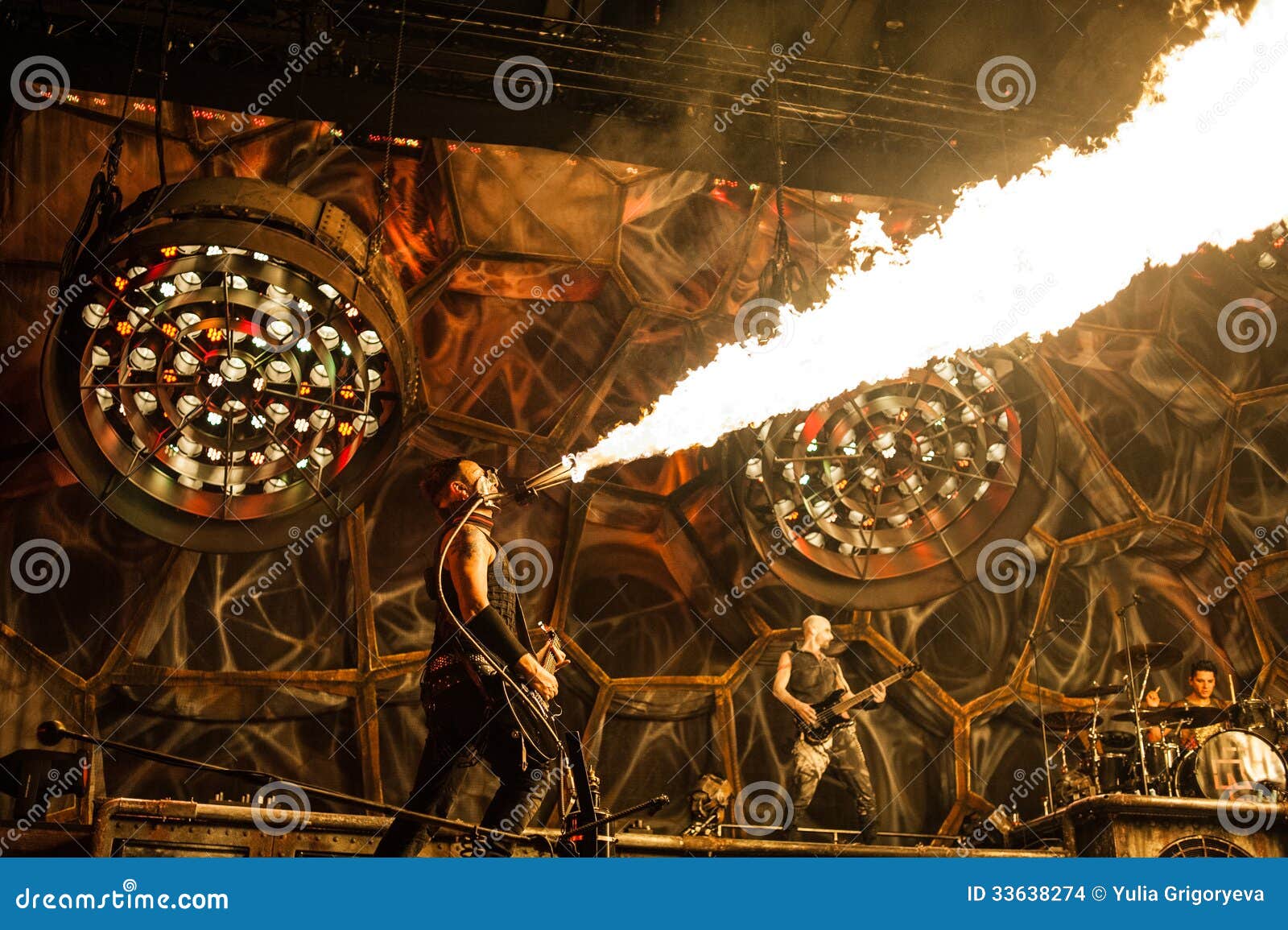 Концерт Rammstein Редакционное Стоковое Изображение. Изображение.