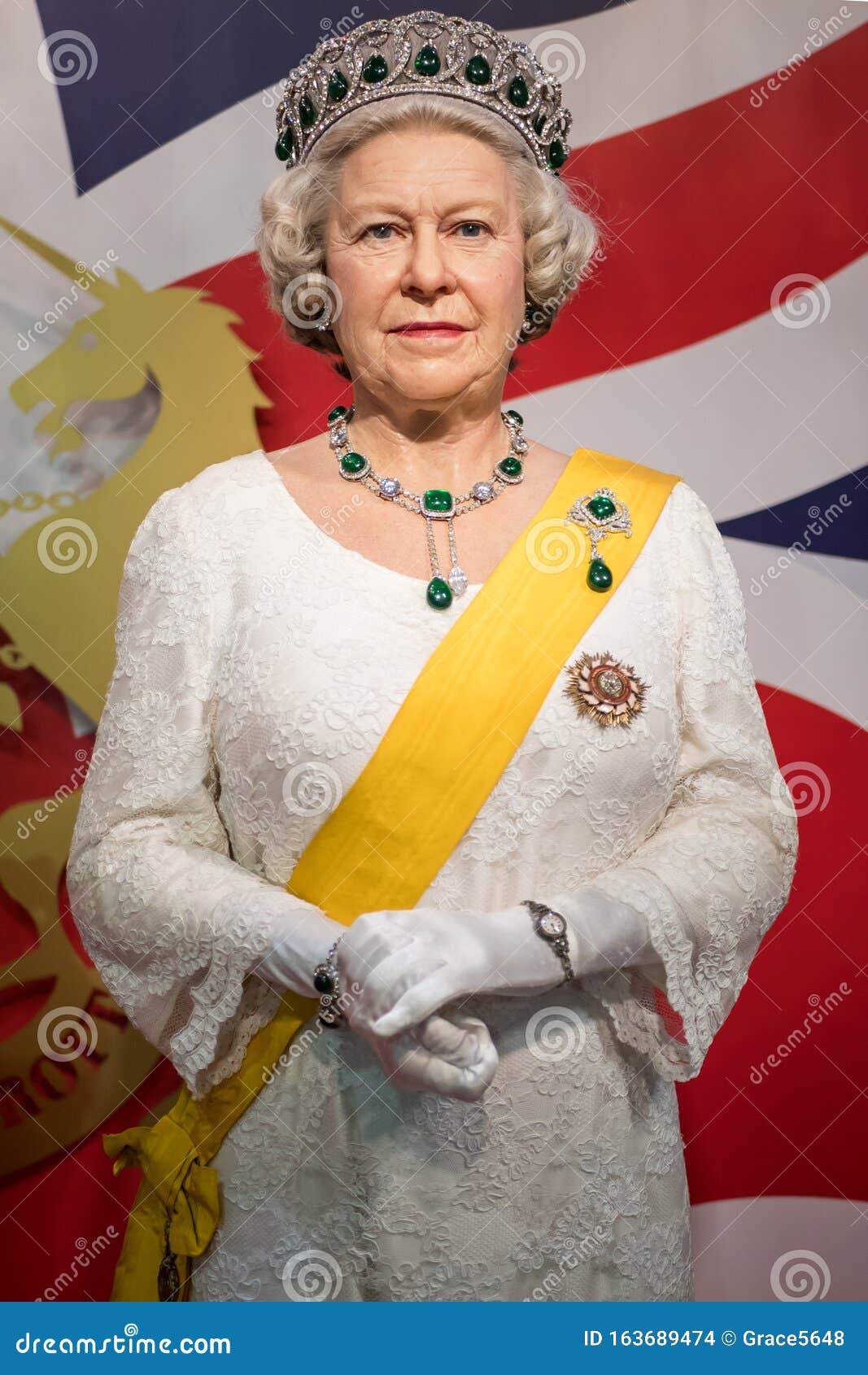 Koroleva Elizaveta Ii Redakcionnoe Stokovoe Izobrazhenie Izobrazhenie Naschityvayushej Predmet 163689474