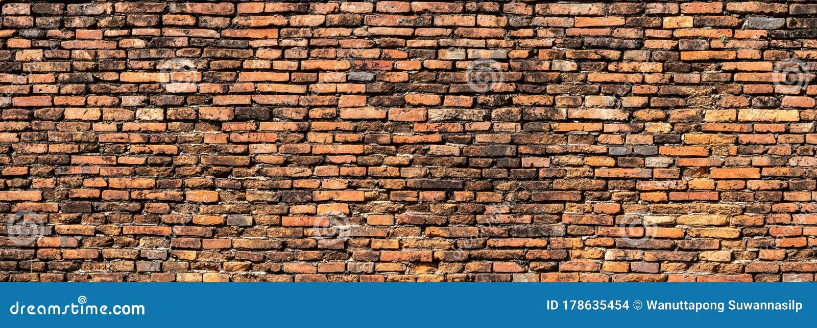 Красивая кирпичная стена, которая не заштукатурила фон и текстура. Кирпичная стена Panorama оранжевая Стоковое Фото - изображение насчитывающей зодчества, конкретно: 178635454