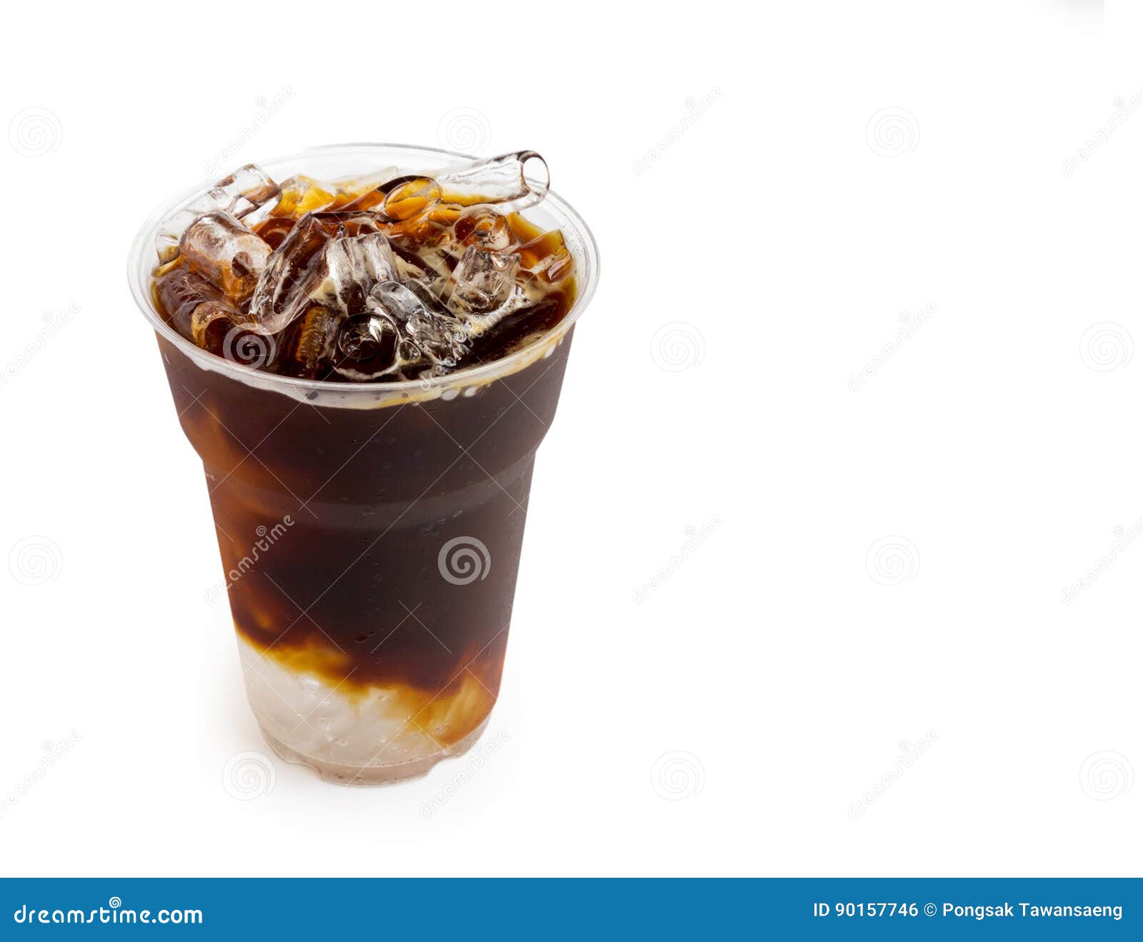 Ice americano фф. Ice Tea американо. Айс американо в пластиковых стаканах. Айс американо на белом фоне. Бамбл американо на белом фоне.