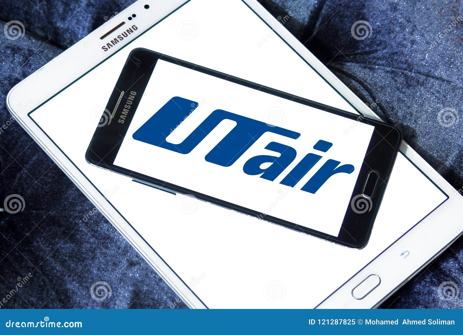 Логотип авиакомпании Utair русский Редакционное Изображение - изображение  насчитывающей символы, эмблема: 121287825