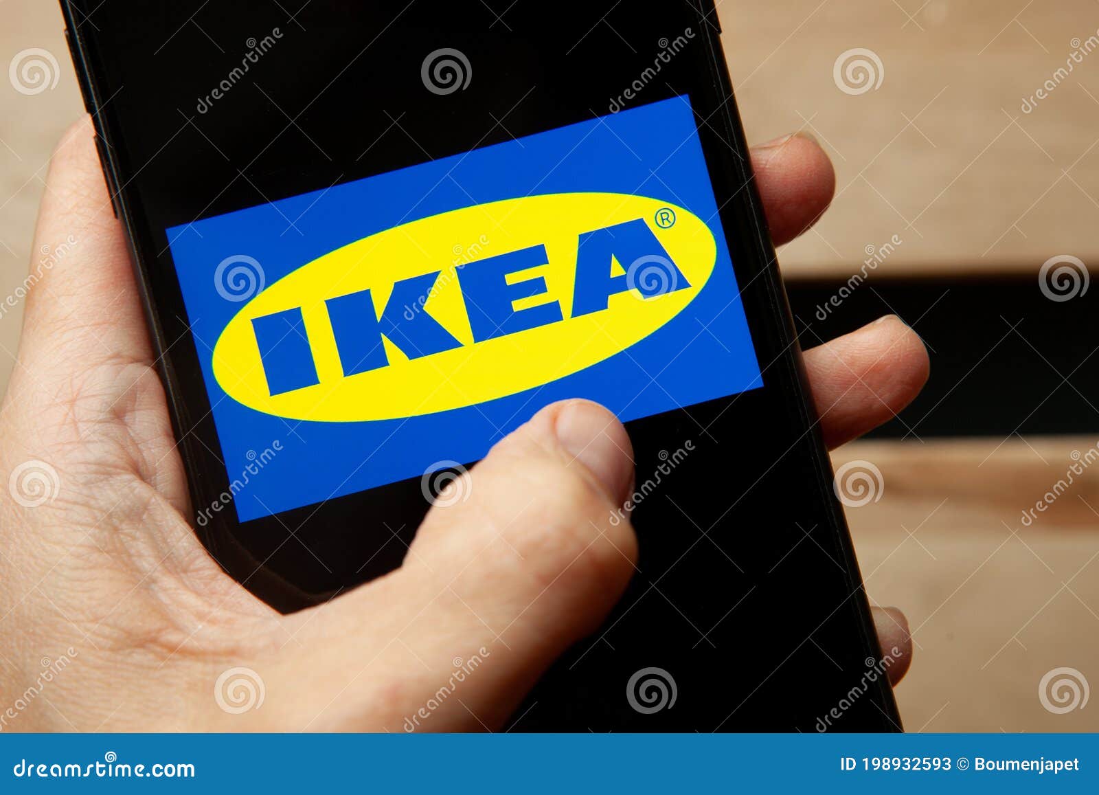 Логотип Ikea на экране Iphone 11 в группе. Редакционное Стоковое Фото -  изображение насчитывающей конструкция, эмблема: 198932593