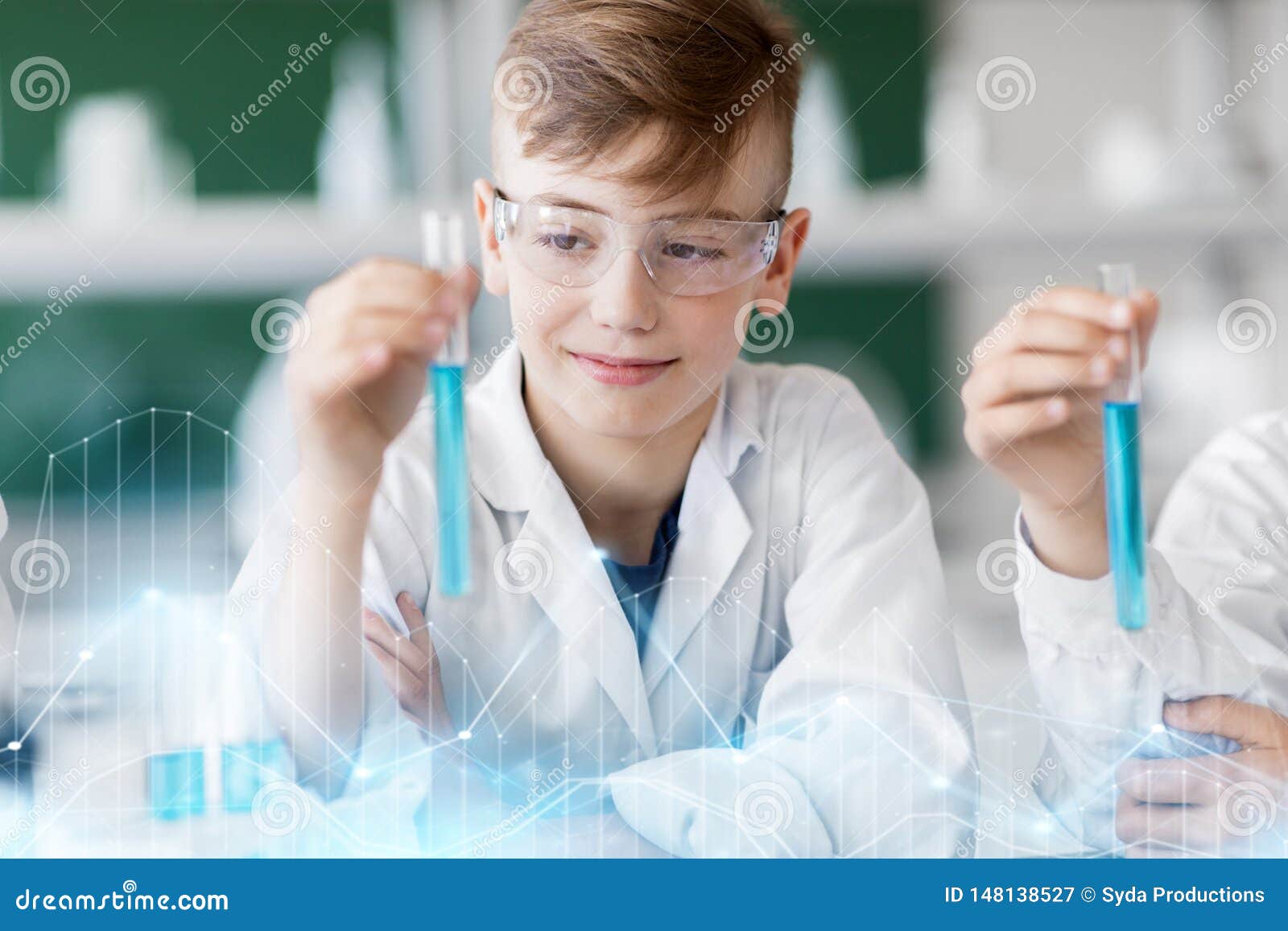 Изучение химии в школе. Мальчик с пробиркой. Школьник с пробирками. Химия для мальчиков. Мальчик с пробиркой картинка.