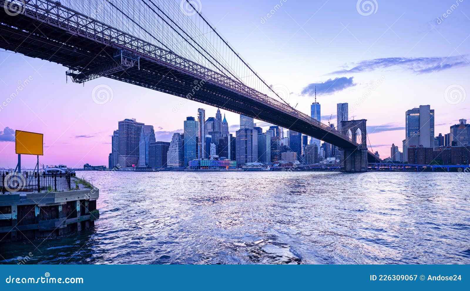 манхэттен нью-йорк стоковое изображение. изображение насчитывающей закат -  226309067
