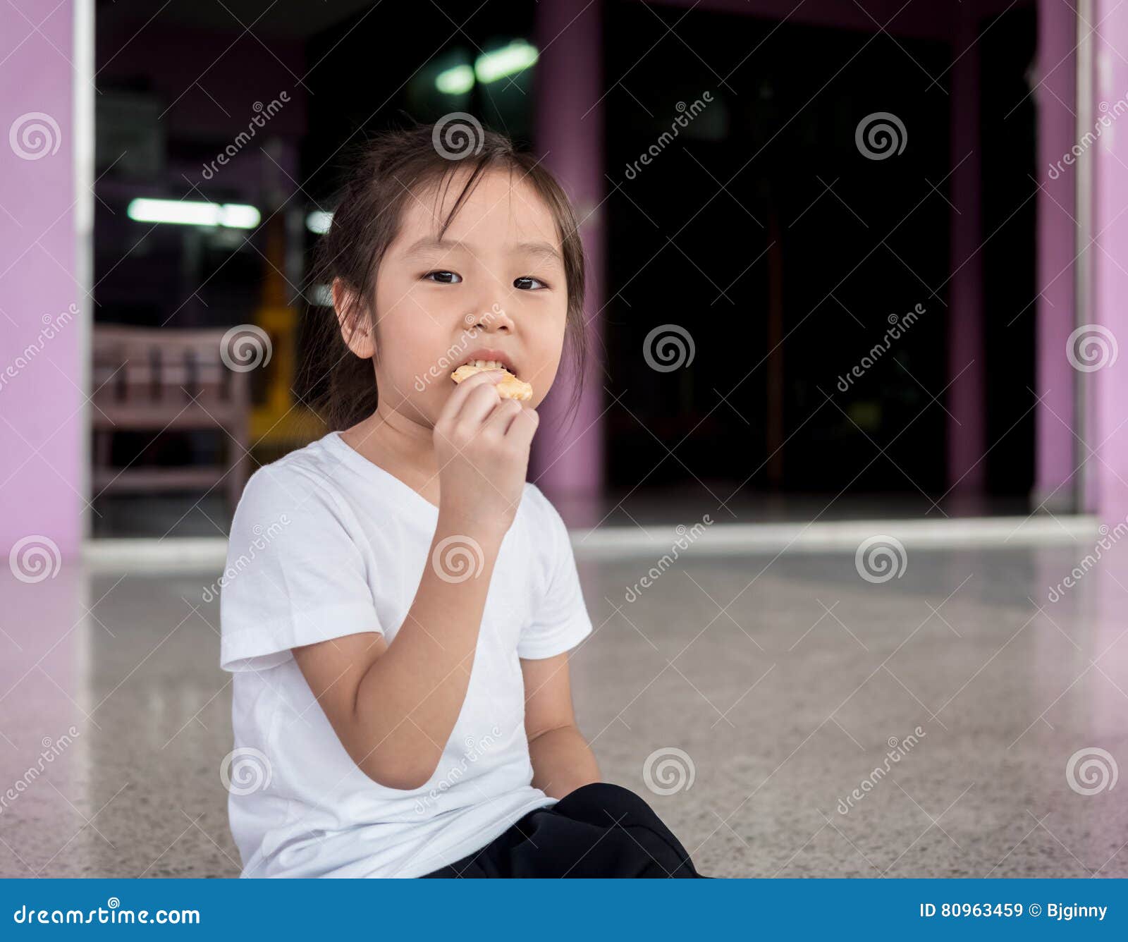 азиатки маленький человек фото 109