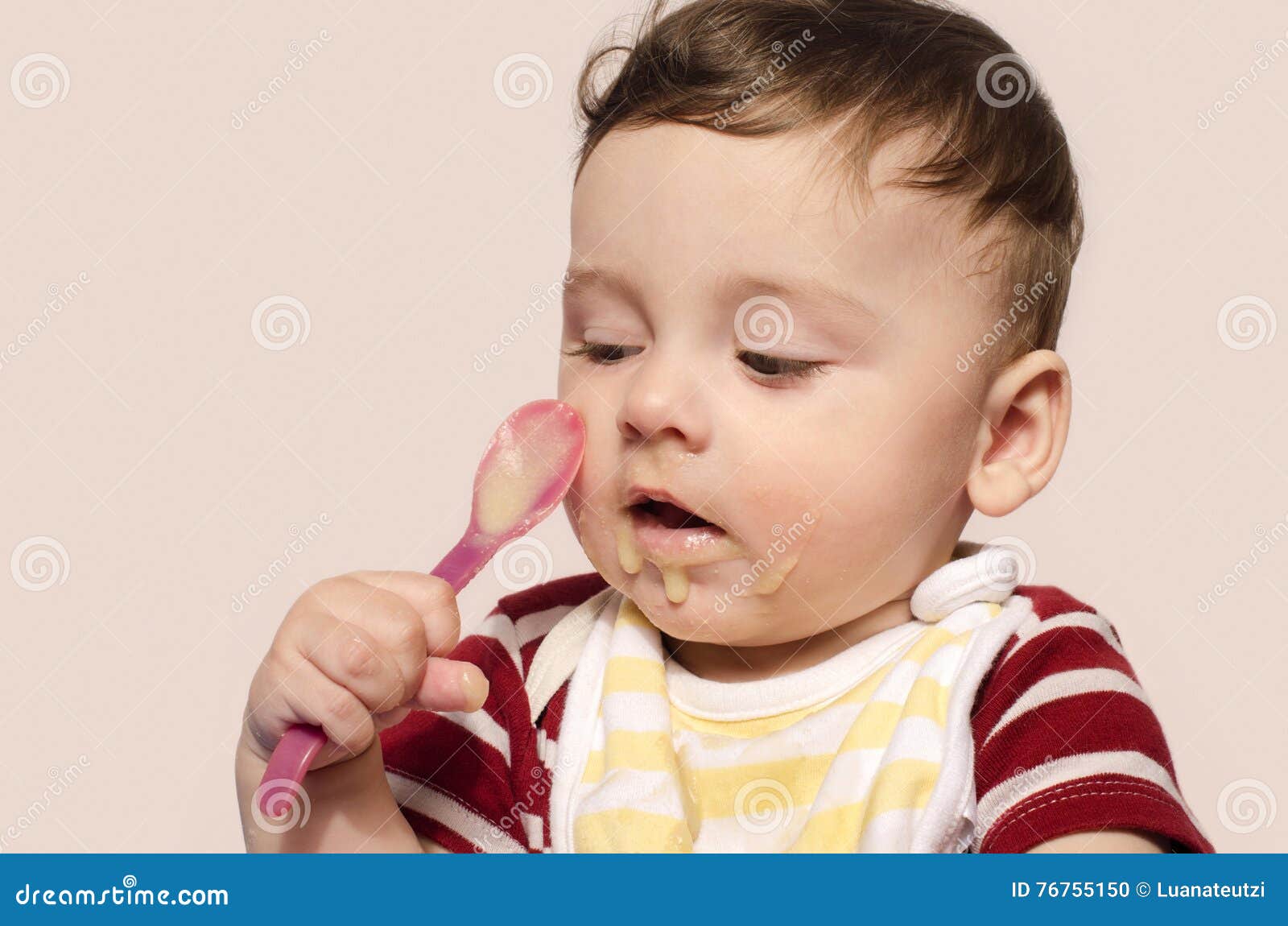 Ребенок съел крем