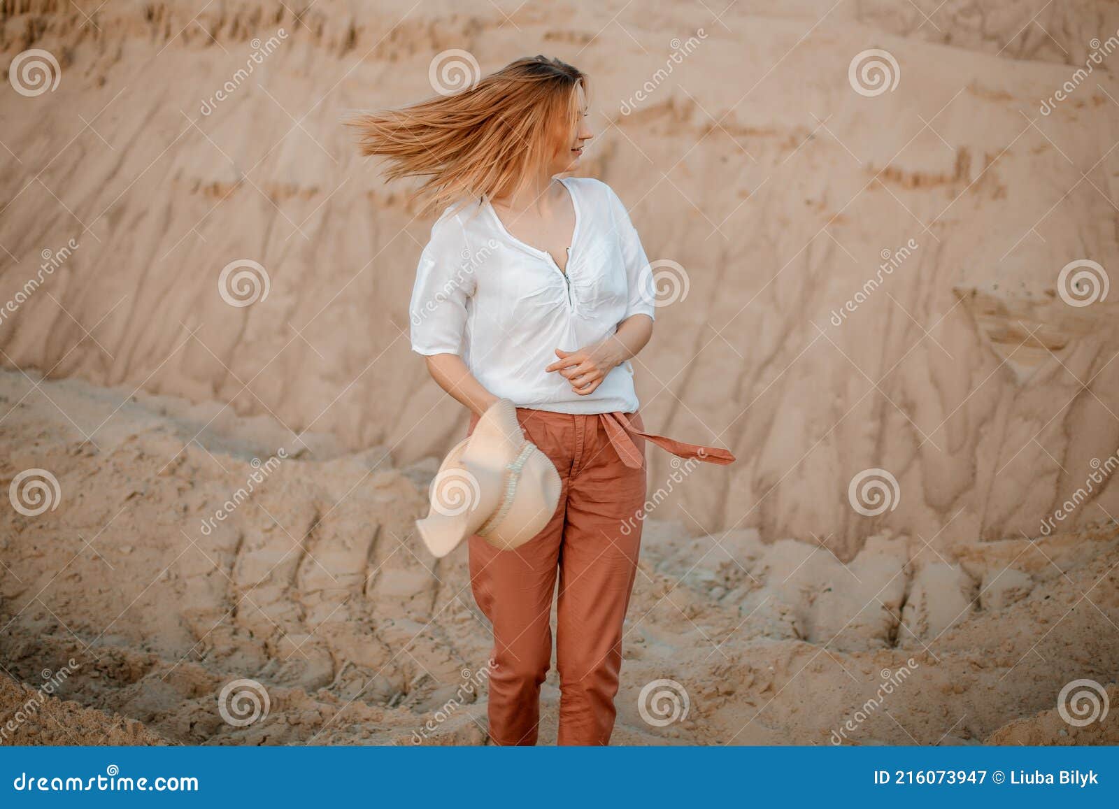 Юная На Природе Фото Юная На Природе Фото