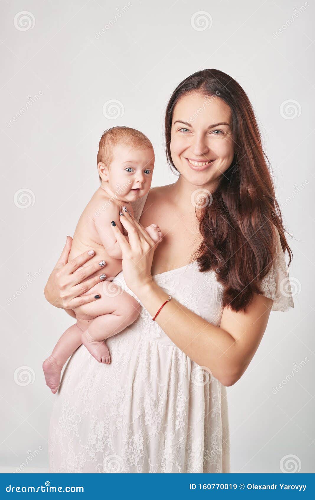 Фото Мама С Ребенком На Руках Фото Мама С Ребенком На Руках