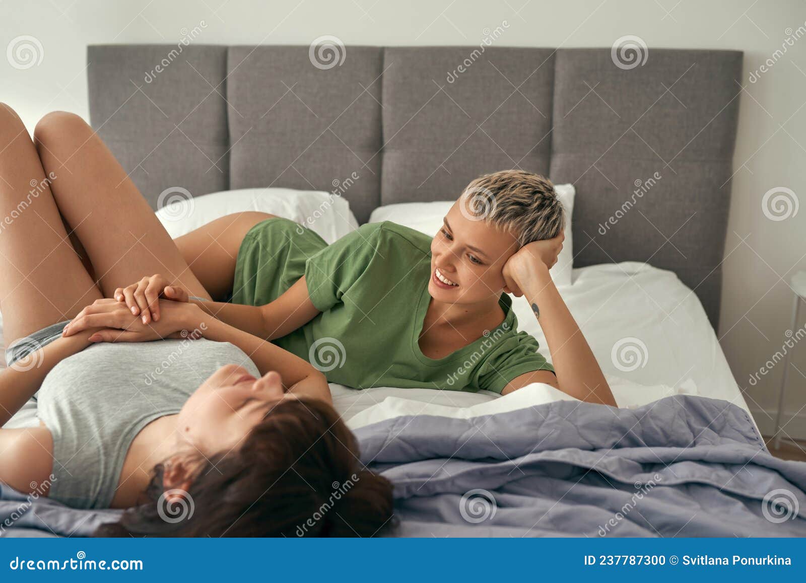 лесби домашнее 