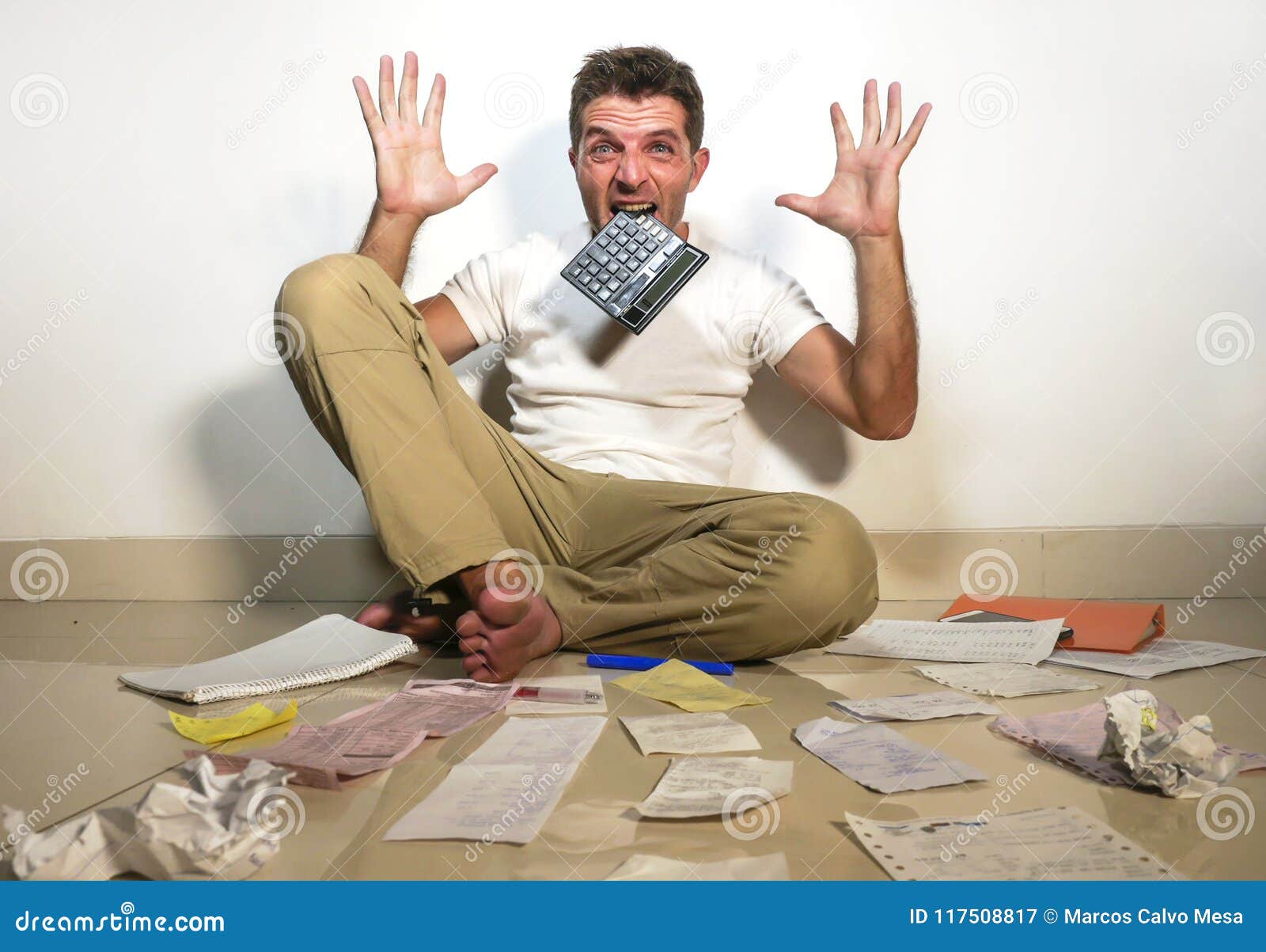 Для мытья паркета. Пришла проблема пола. Пришла проблема пола. Лопнула стяжка теплого пола. Пришла проблема пола.