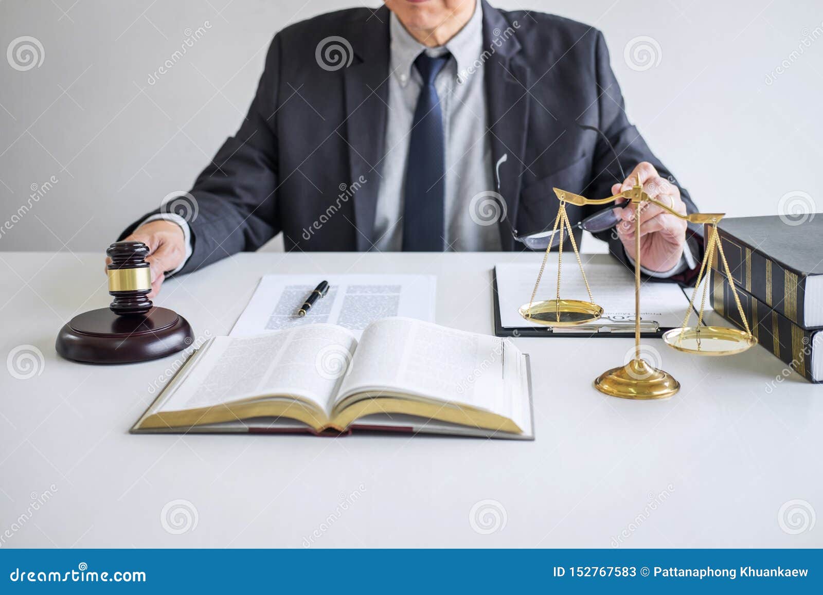 Регистрация в качестве адвоката