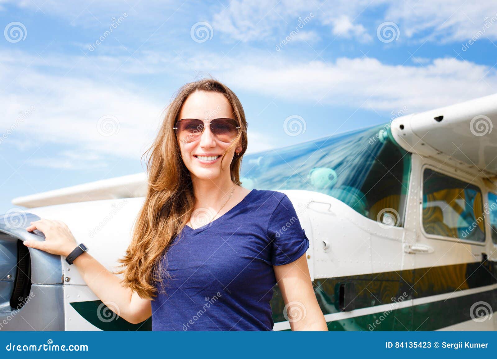 Самолет фото. Самолет с пассажиром. Самолет на 6 человек. Самолет. Летающий самолет.