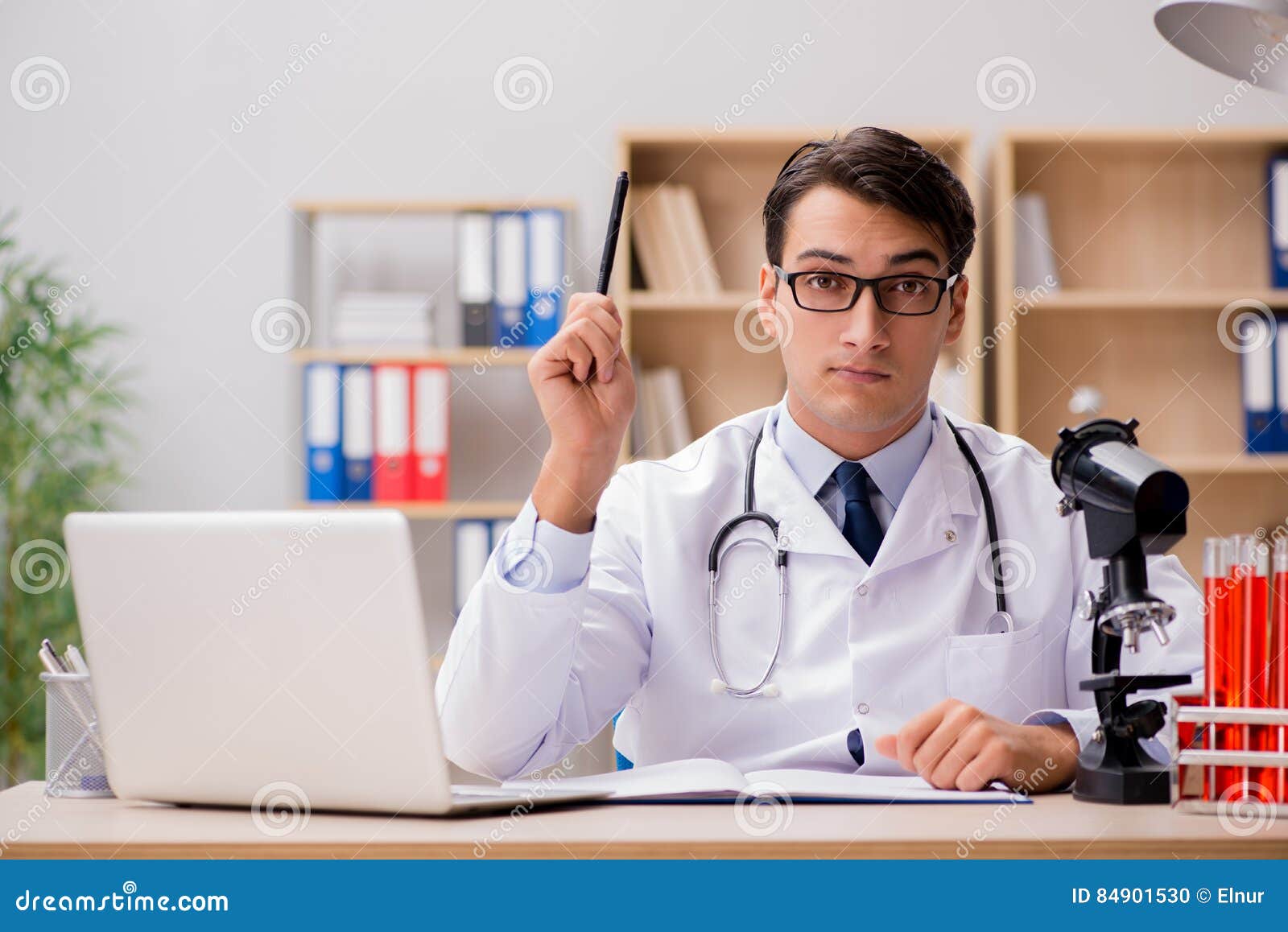 Doctors work hard. Врачи супергерои. Doctors work hard. Doctors work hard. Контент съемка медика.