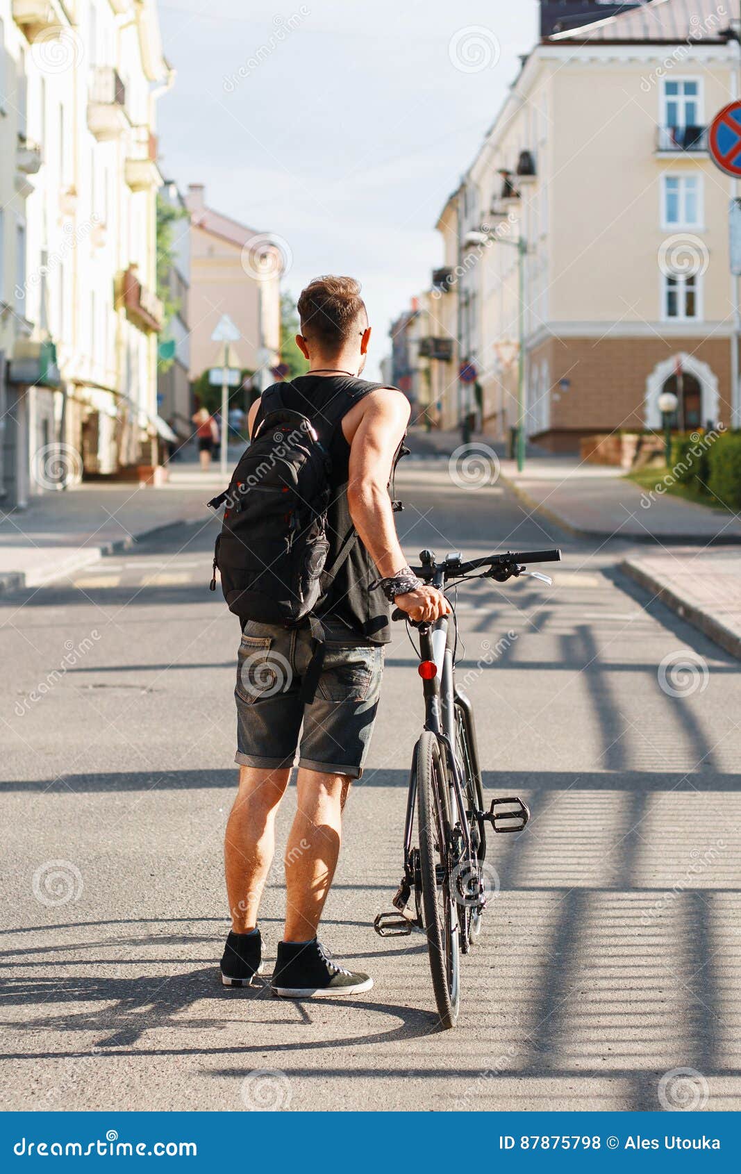 Прицепное устройство peruzzo trail angel. Апхилл велосипед. Прицеп для велосипеда. Иди к велосипеду. Велоприцеп trek.