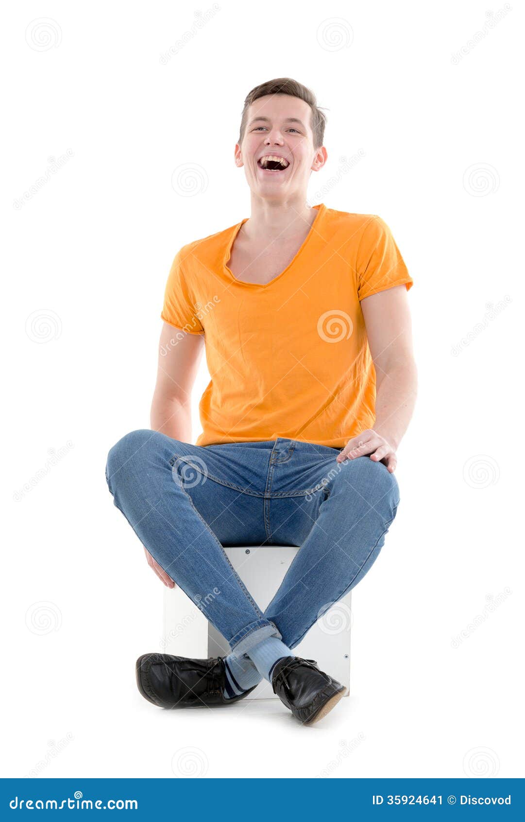 Цитаты про весну. Сижу смеюсь. А у меня в душе уже весна сидит смеется. Сижу смеюсь. Сидит смеется.