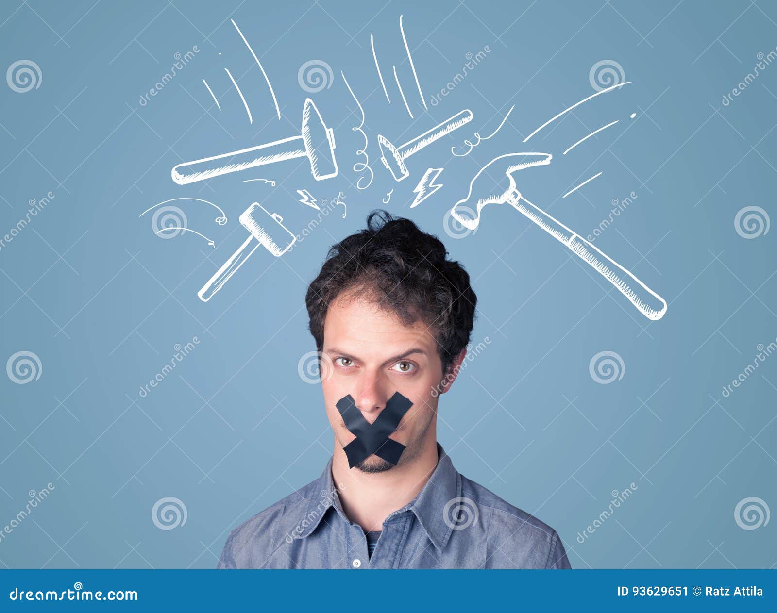 удар об стол головой звук