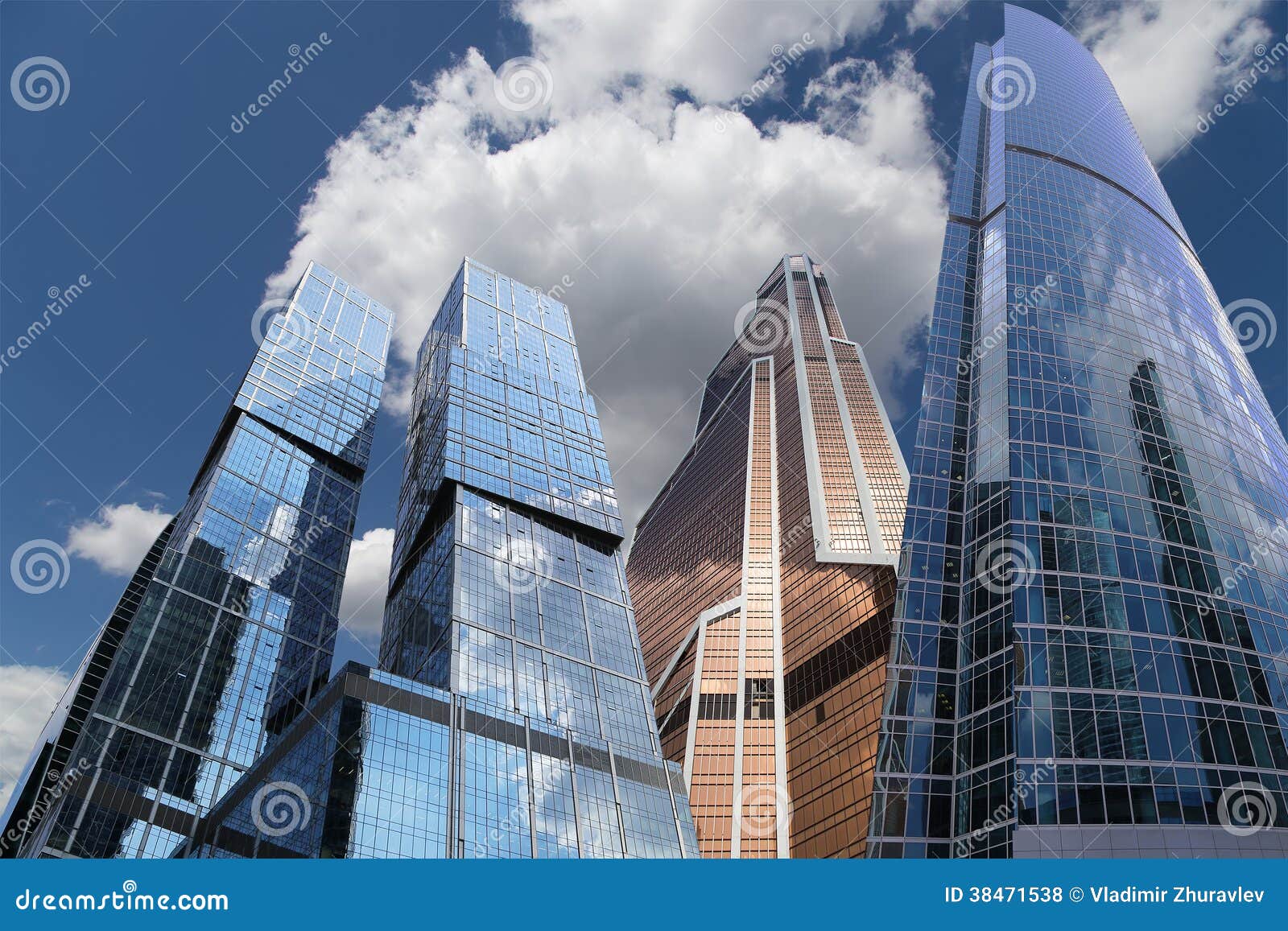 Обмен домами москва сити