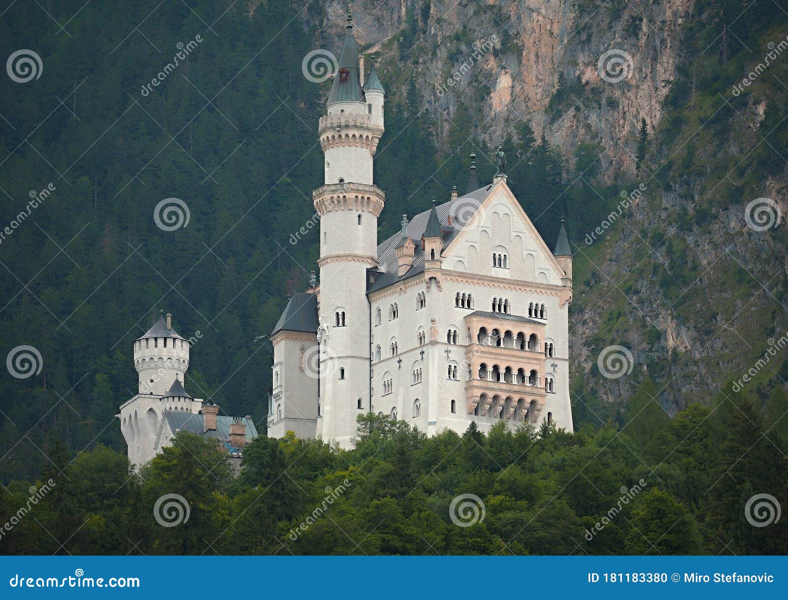 Немецкий Замок Нойшванштайн Фото Немецкий Замок Нойшванштайн Фото