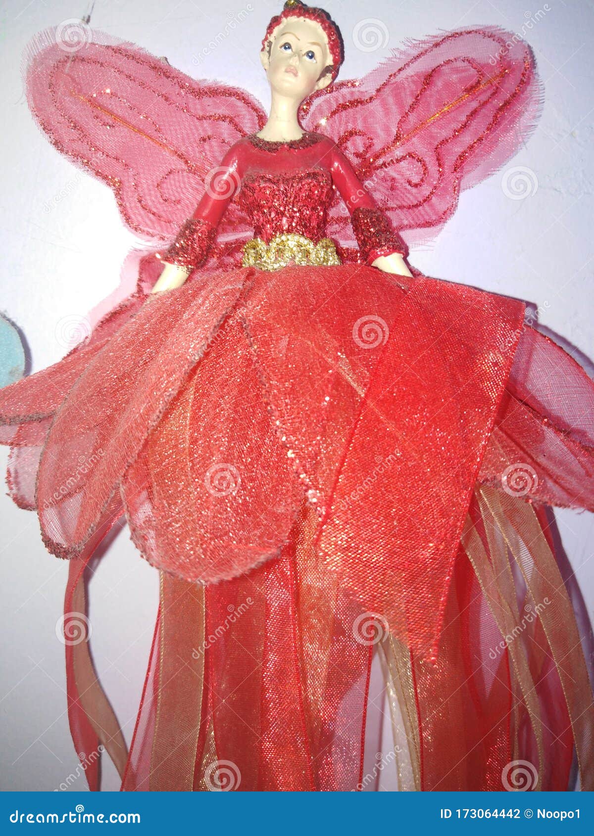 Нимфа леса красного золота феи унылая мрачная Стоковое Фото - изображение  насчитывающей костюм, карточка: 173064442