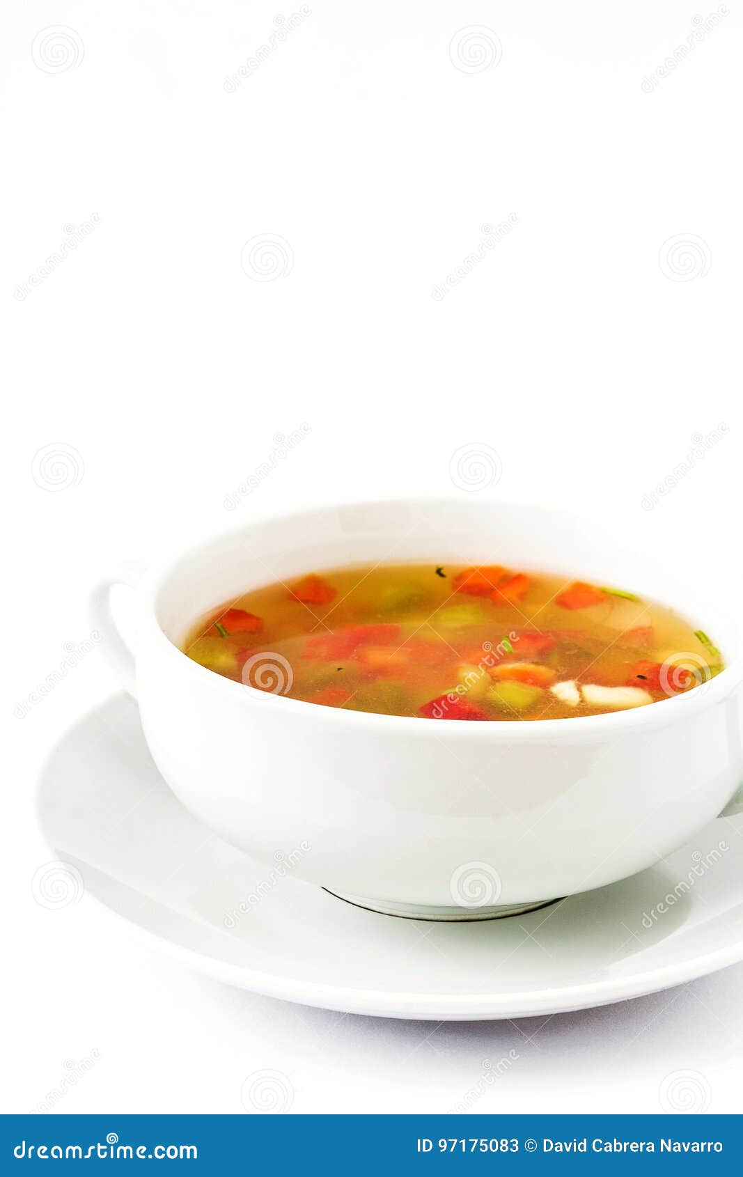 Суп на белом фоне