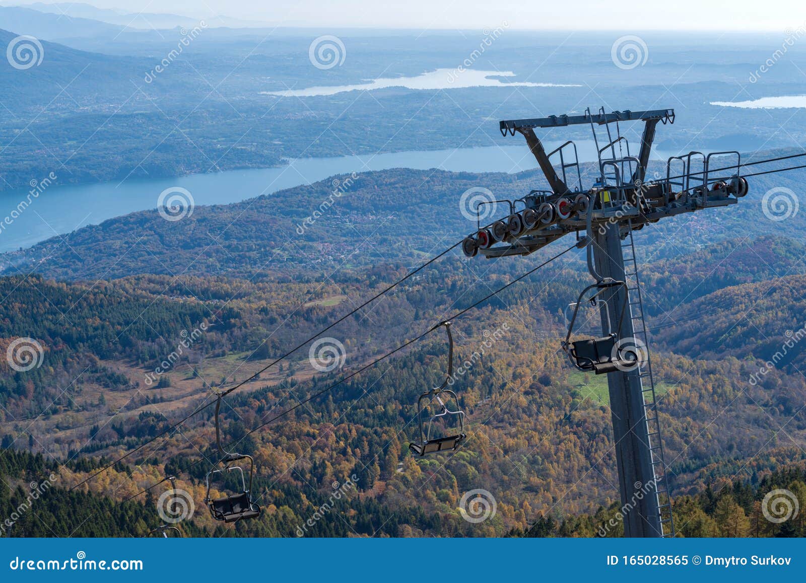 Ozero Madzhore S Kanatnoj Dorogi Shtreza Severnaya Italiya Stokovoe Izobrazhenie Izobrazhenie Naschityvayushej Panoramno Priroda 165028565
