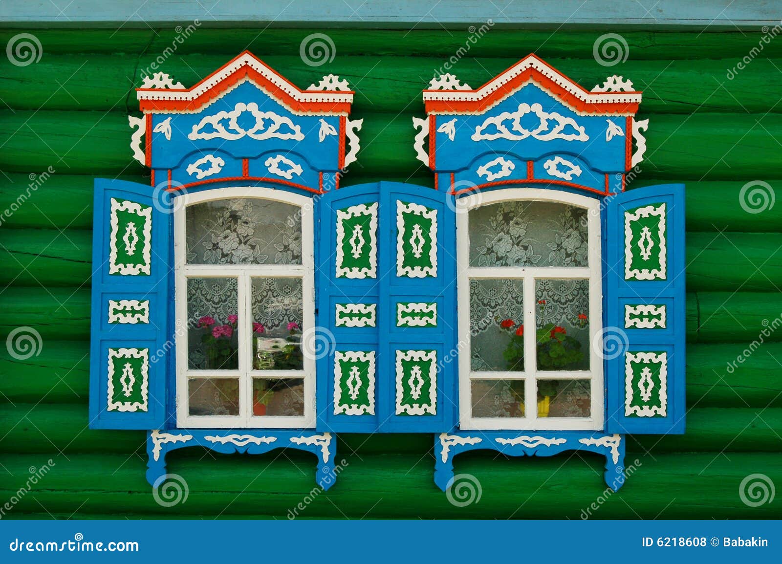 Окно избушки