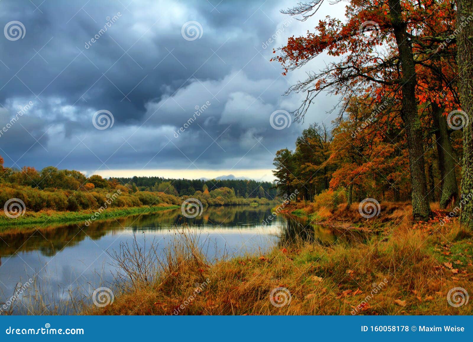 Осень На Берегу Реки Фото