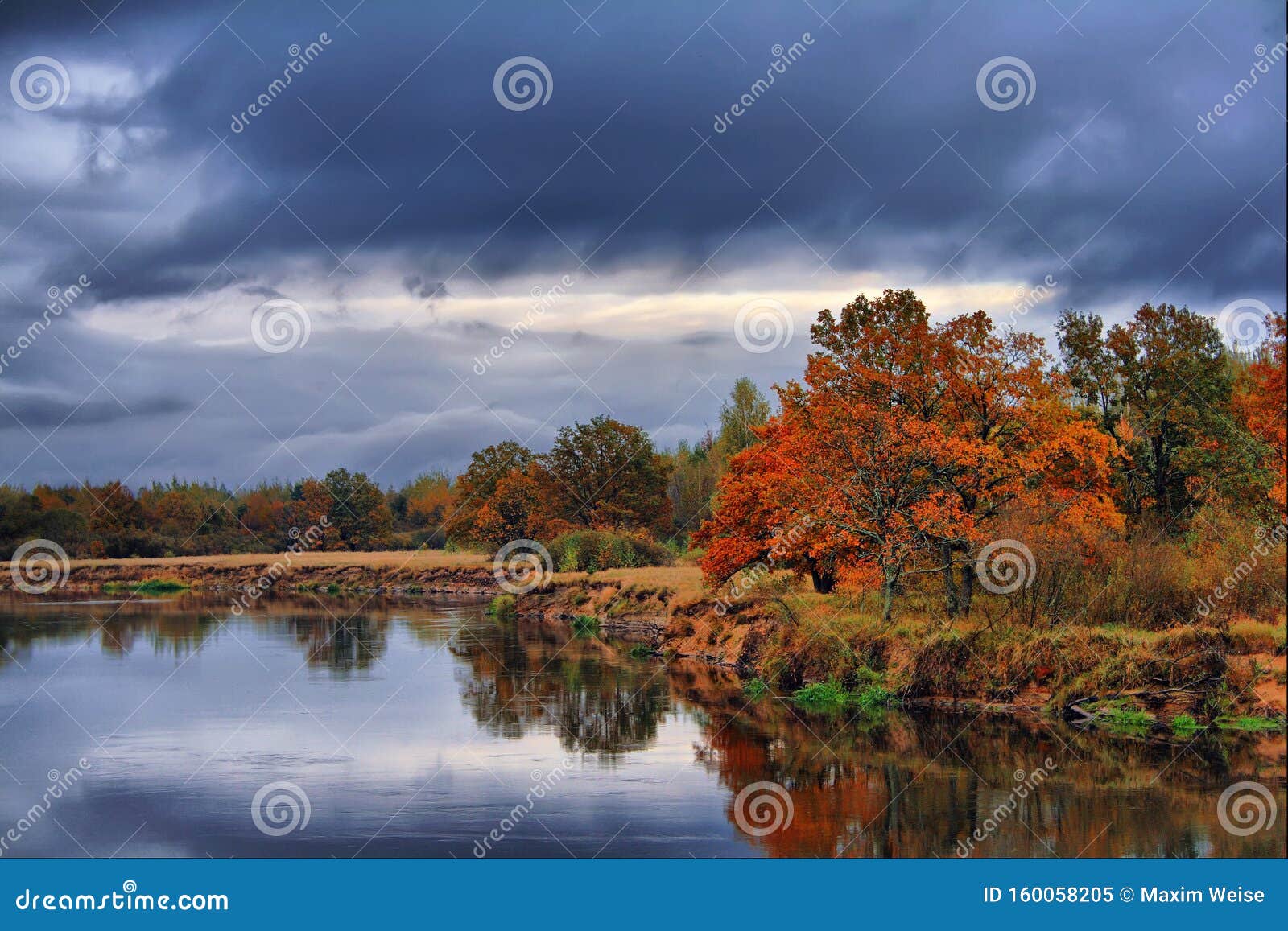 Осень На Берегу Реки Фото