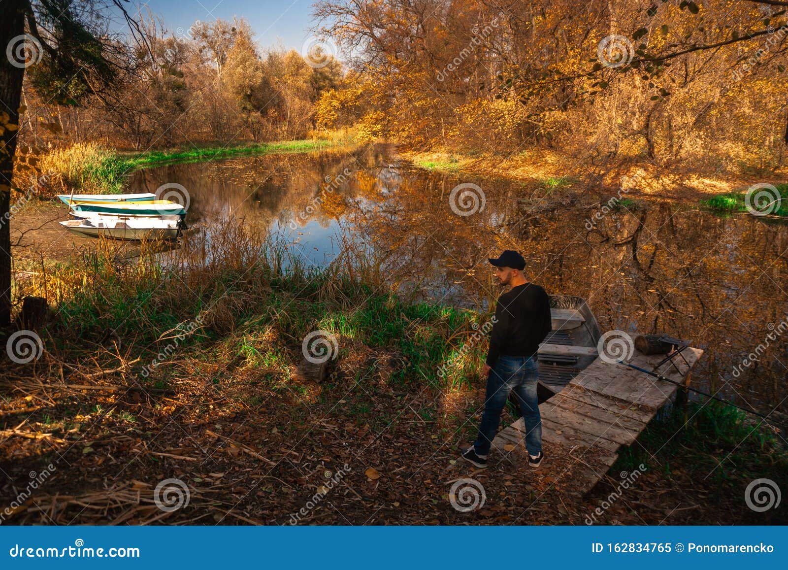 Осень На Берегу Реки Фото