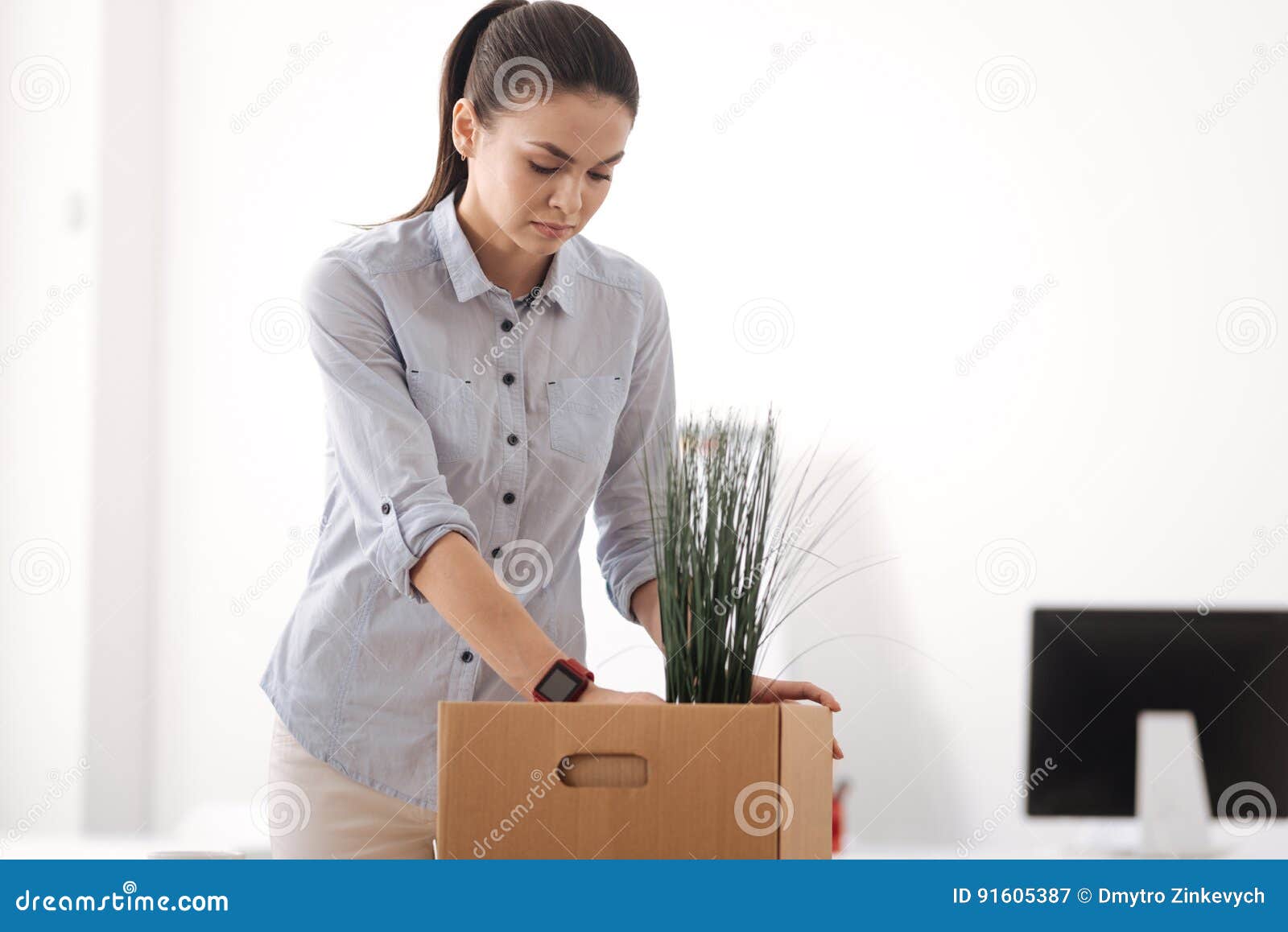 Таблетки с морковкой. Коллеги девушки. Xtysq cgbcjr vtv. Ставим девушке условия. Бизнес леди.