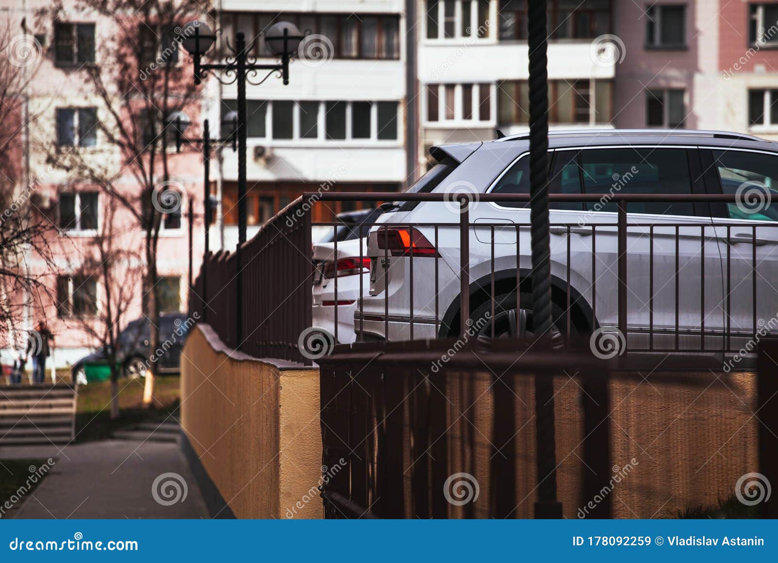 Фото Улица Возле Дома