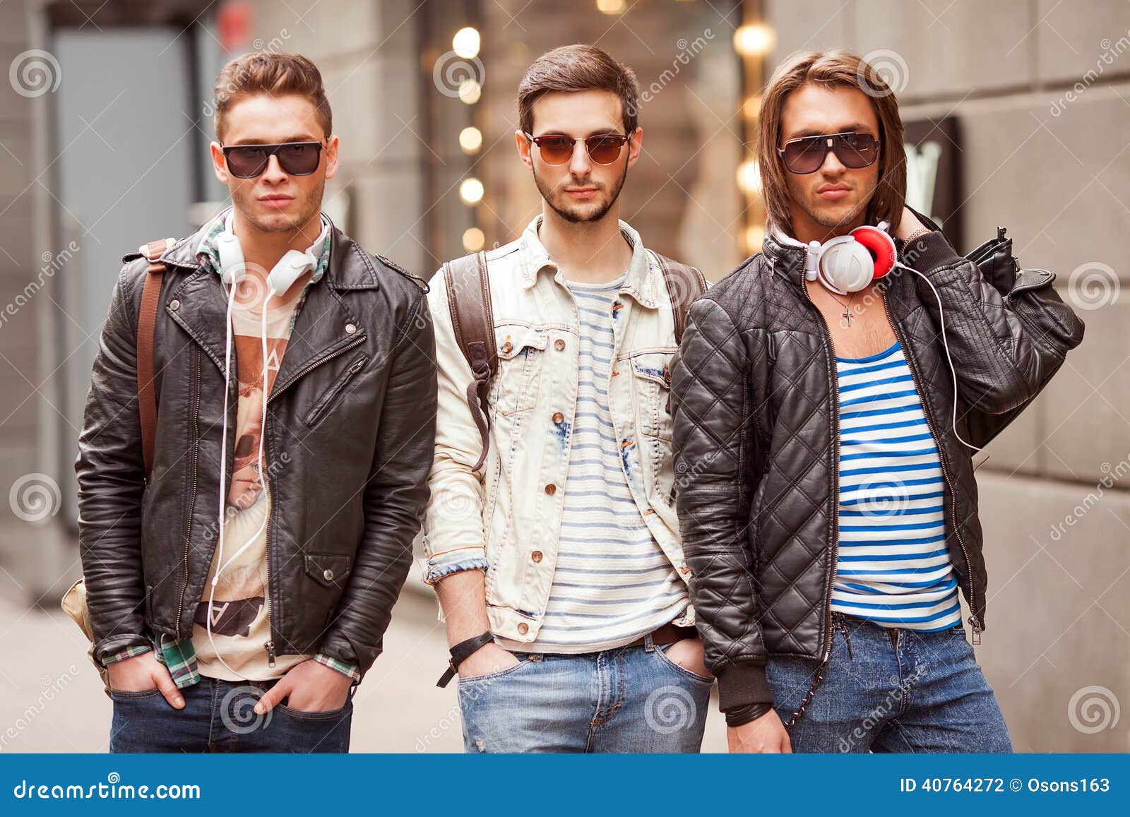 Модные люди ул. Активные молодые люди модные современные. Ногтевая студия маршала рыбалко 2. Модные люди рыбалко 3. Салон красоты модные люди на октябрьском поле.